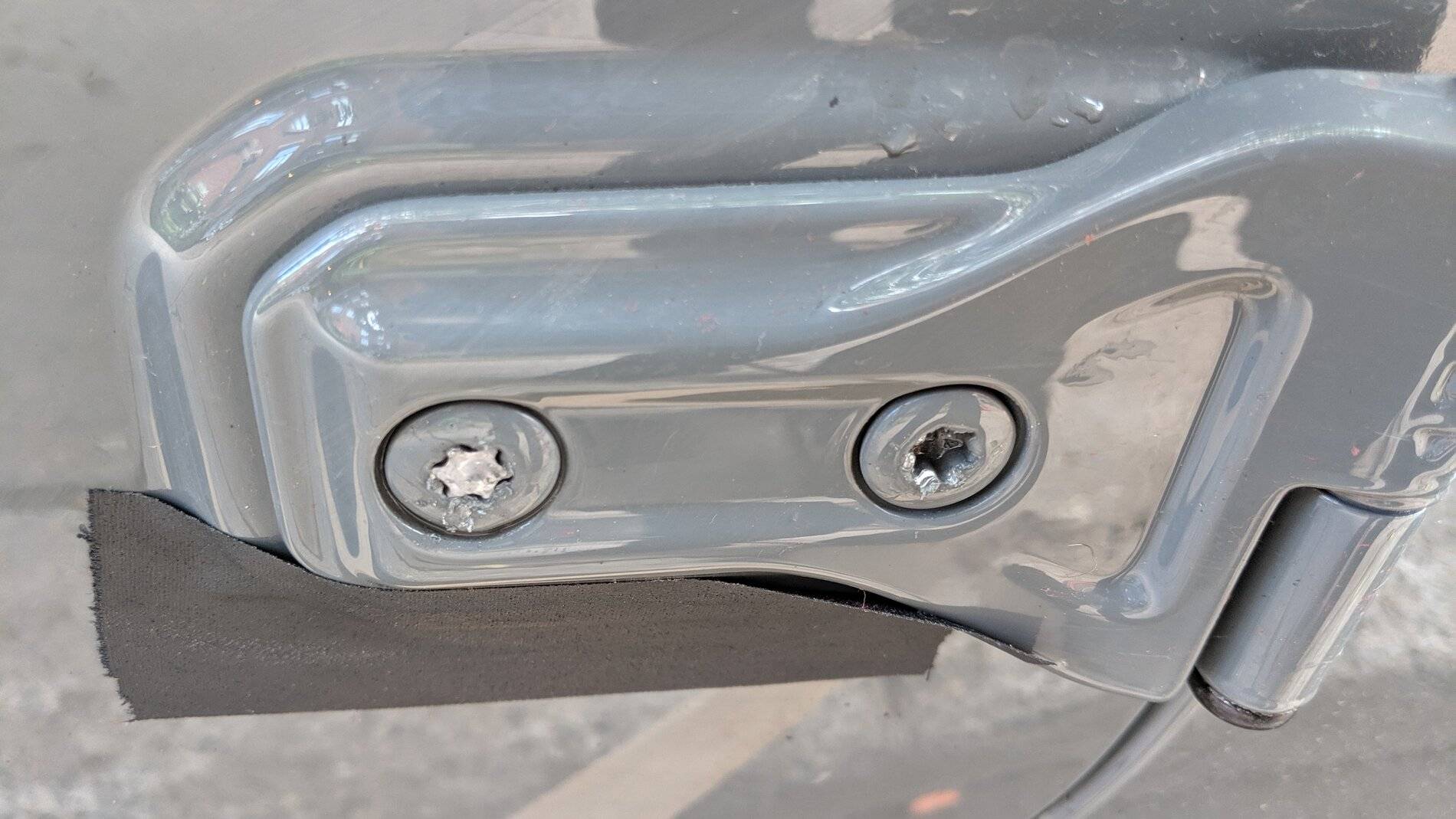 Jeep Wrangler JL Stripped Torx Bolts - Help! IMG_20190829_084004