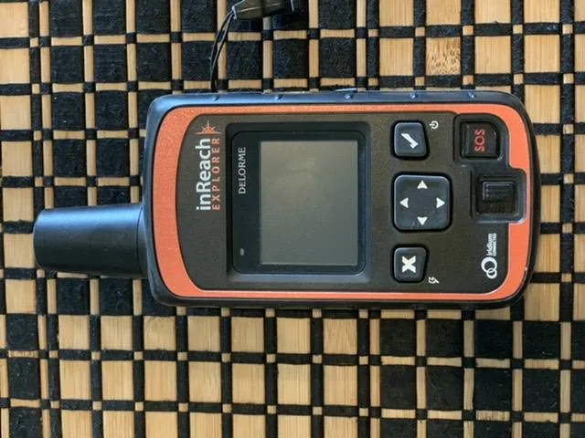 Jeep Wrangler JL Your Emergency Communication Protocol When Solo'ing 2B5E8A9D-ABE3-4F07-8DAF-918D816A4173