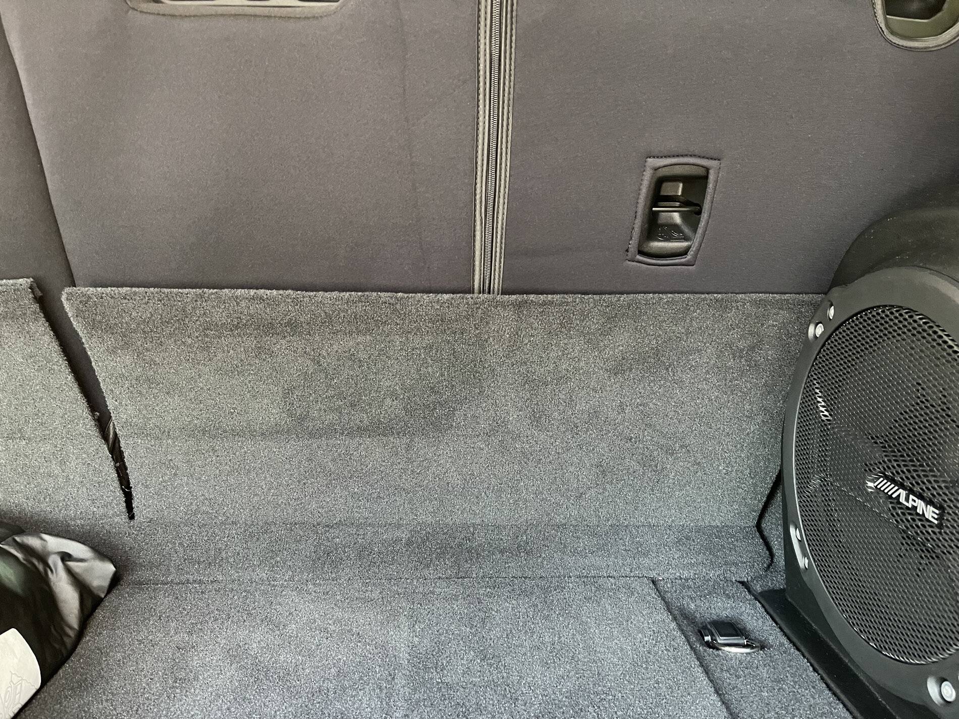 Jeep Wrangler JL Quadratec cargo liner. Freedom. Question image_72192707.JPG