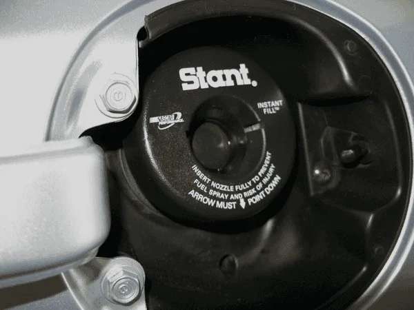 Jeep Wrangler JL Gas cap tether too short? 1626110951263