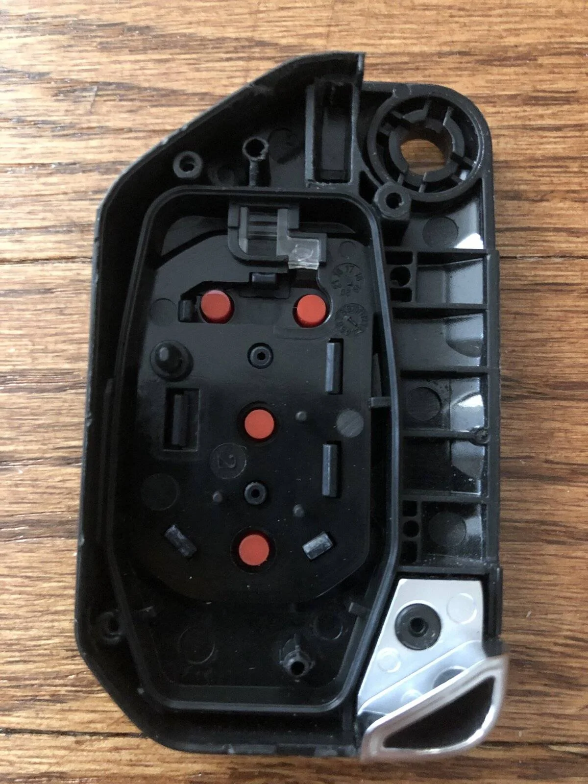 Jeep Wrangler JL Keyfob now 30% smaller! IMG_2759