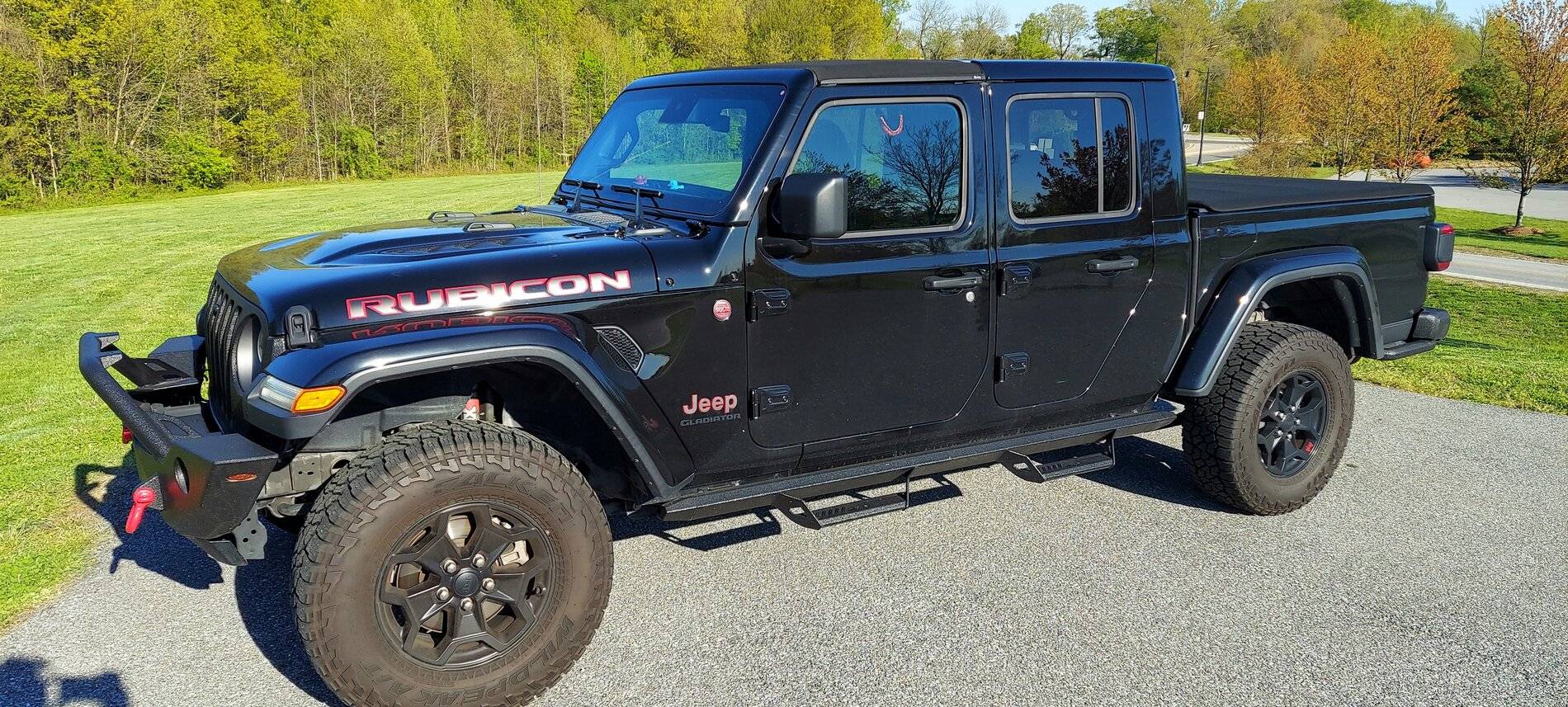 Jeep Wrangler JL Rubicon Gladiator Takeoffs 4 Tires only 20210426_173452