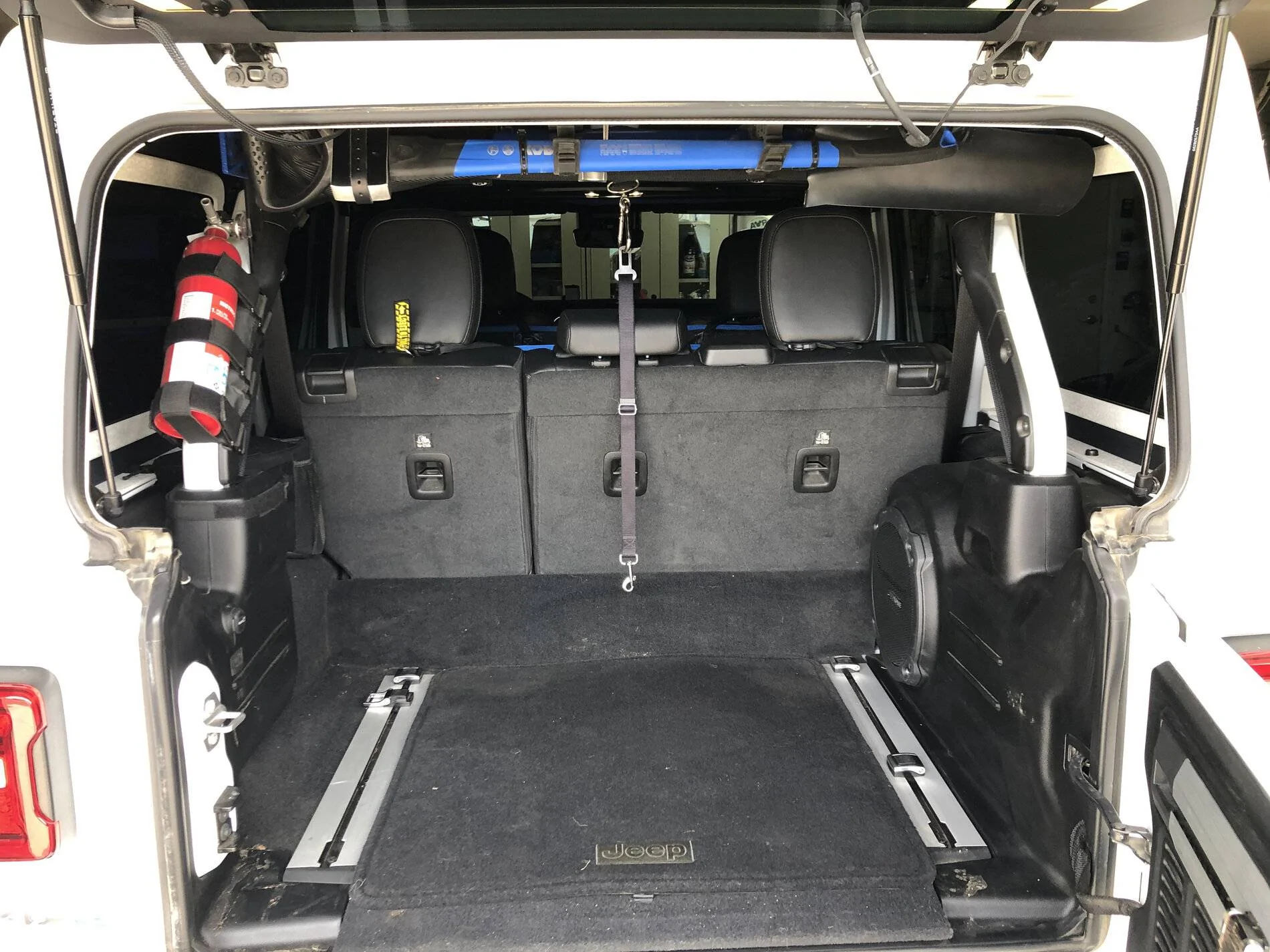 Jeep Wrangler JL Jack mounting option for 4xe? IMG_2995