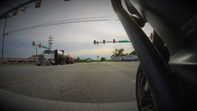 Jeep Wrangler JL This is why I have a dashcam. Turn-arrow-edit