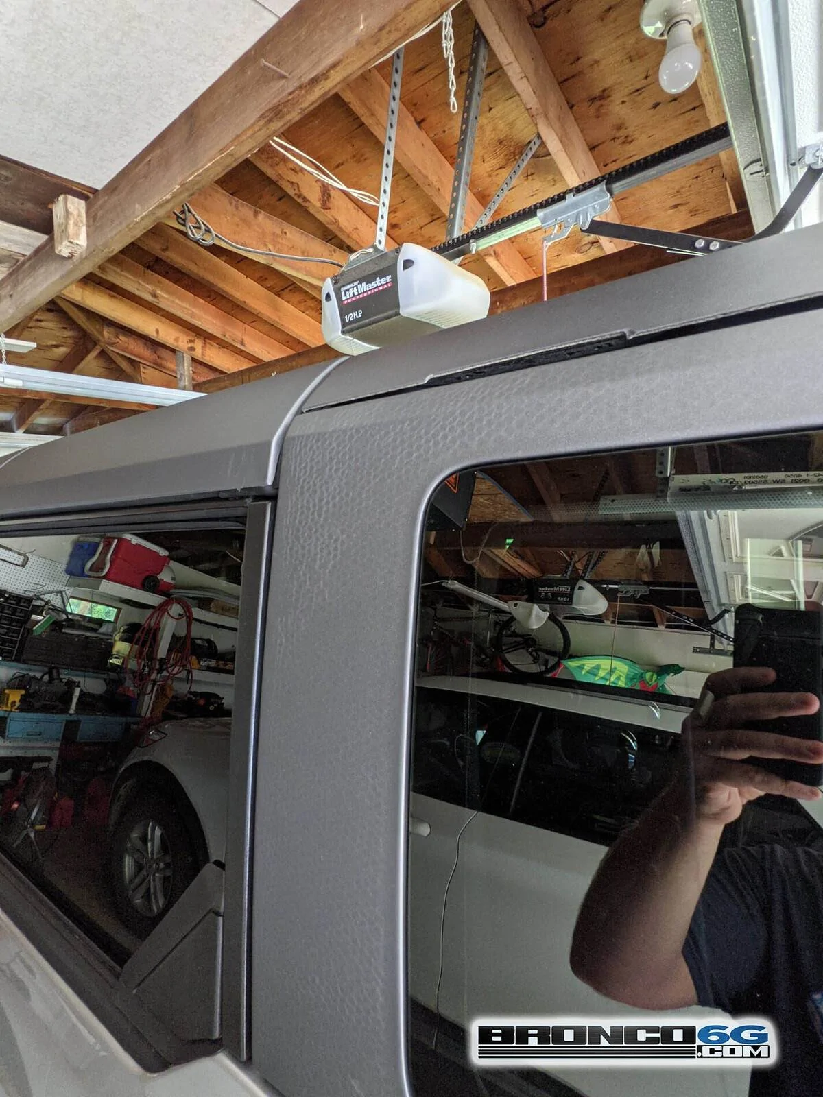 Jeep Wrangler JL New Bronco has Hard Top Issues ue-honeycomb-or-snakeskin-pattern-developing-1-jpg