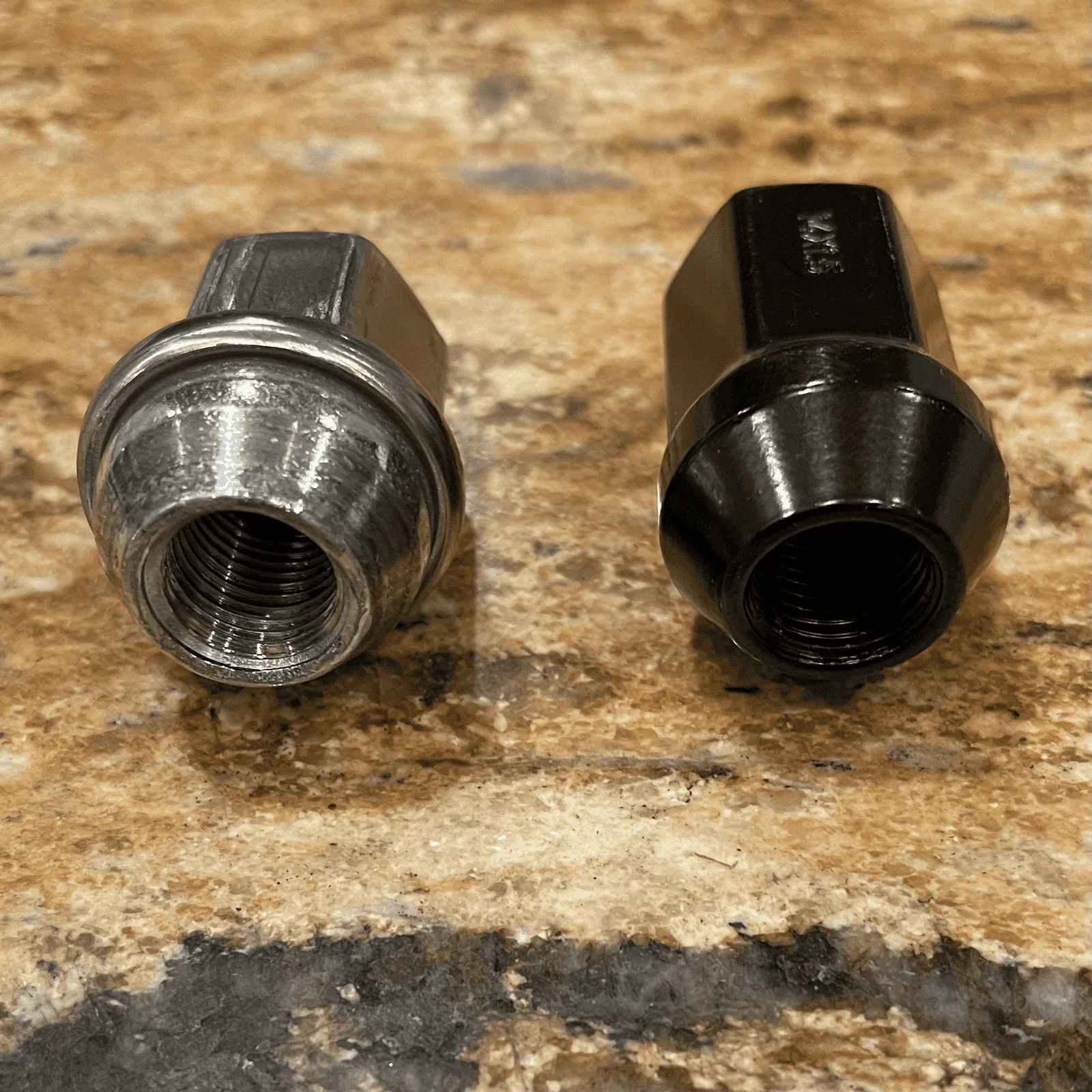 Jeep Wrangler JL Suggestions for Black lug nuts tempImaget0lYrO