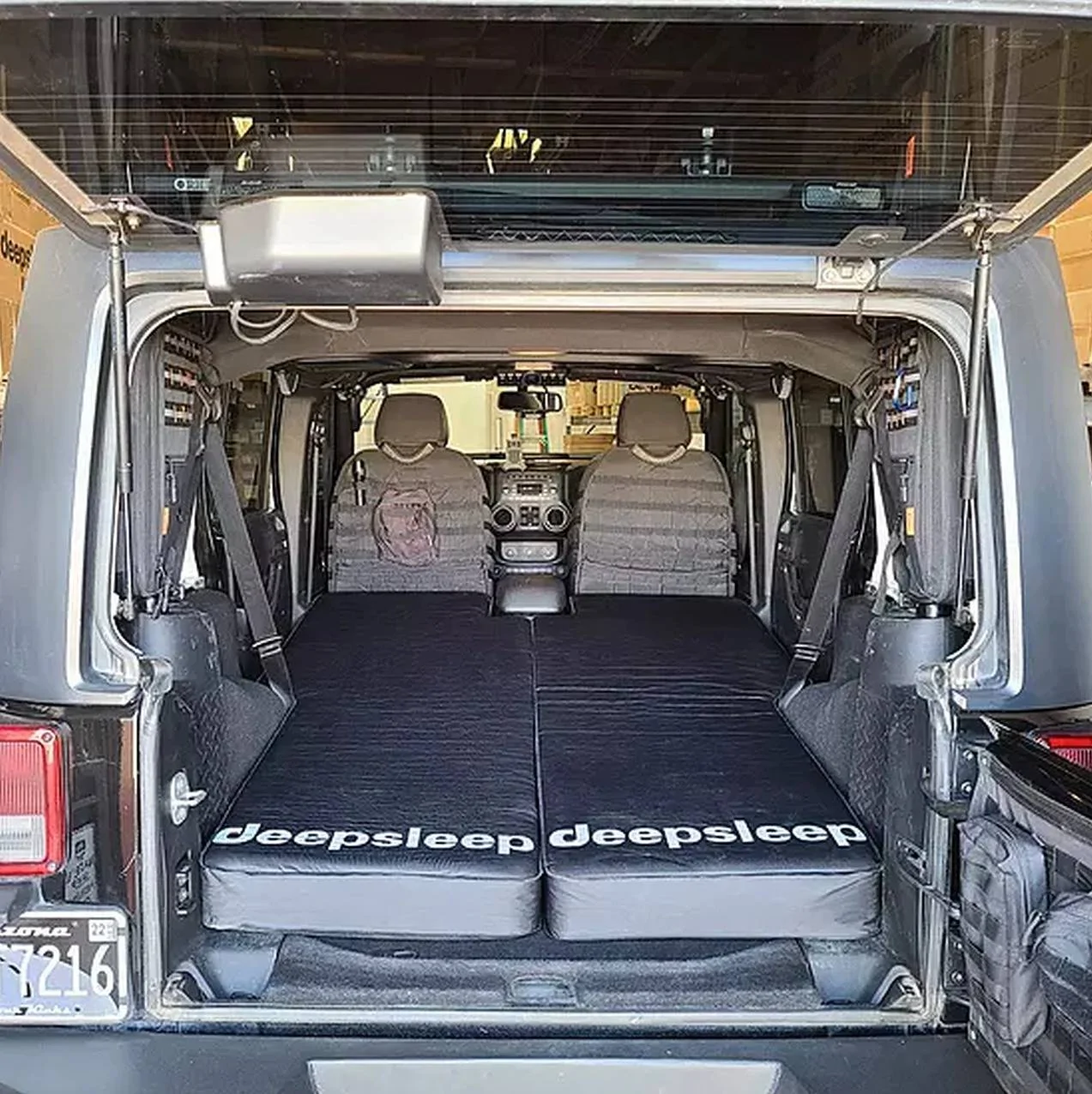 New deepsleep Solo Mat, Jeep JKU/JLU 4 Door Air Mattress | Jeep