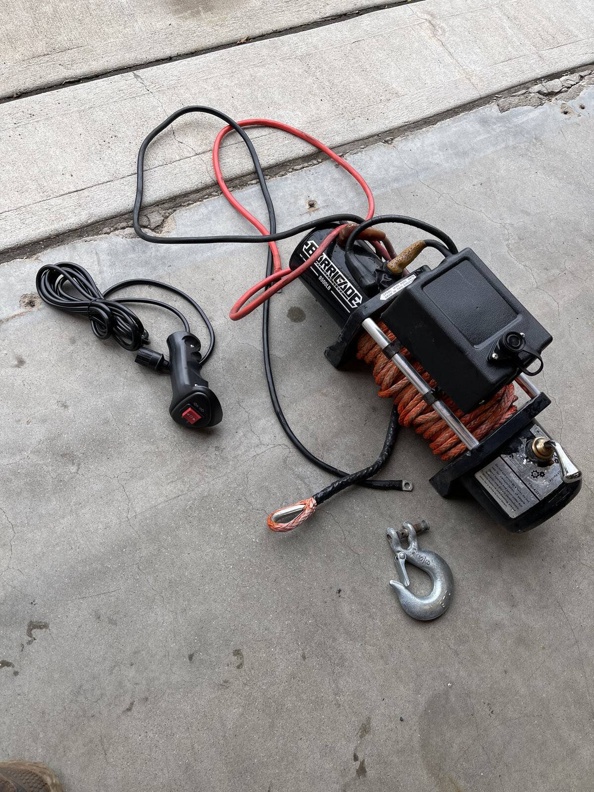Jeep Wrangler JL Barricade 9500lbs winch $200 9564BB5A-68C4-4245-B292-41DF4006245A