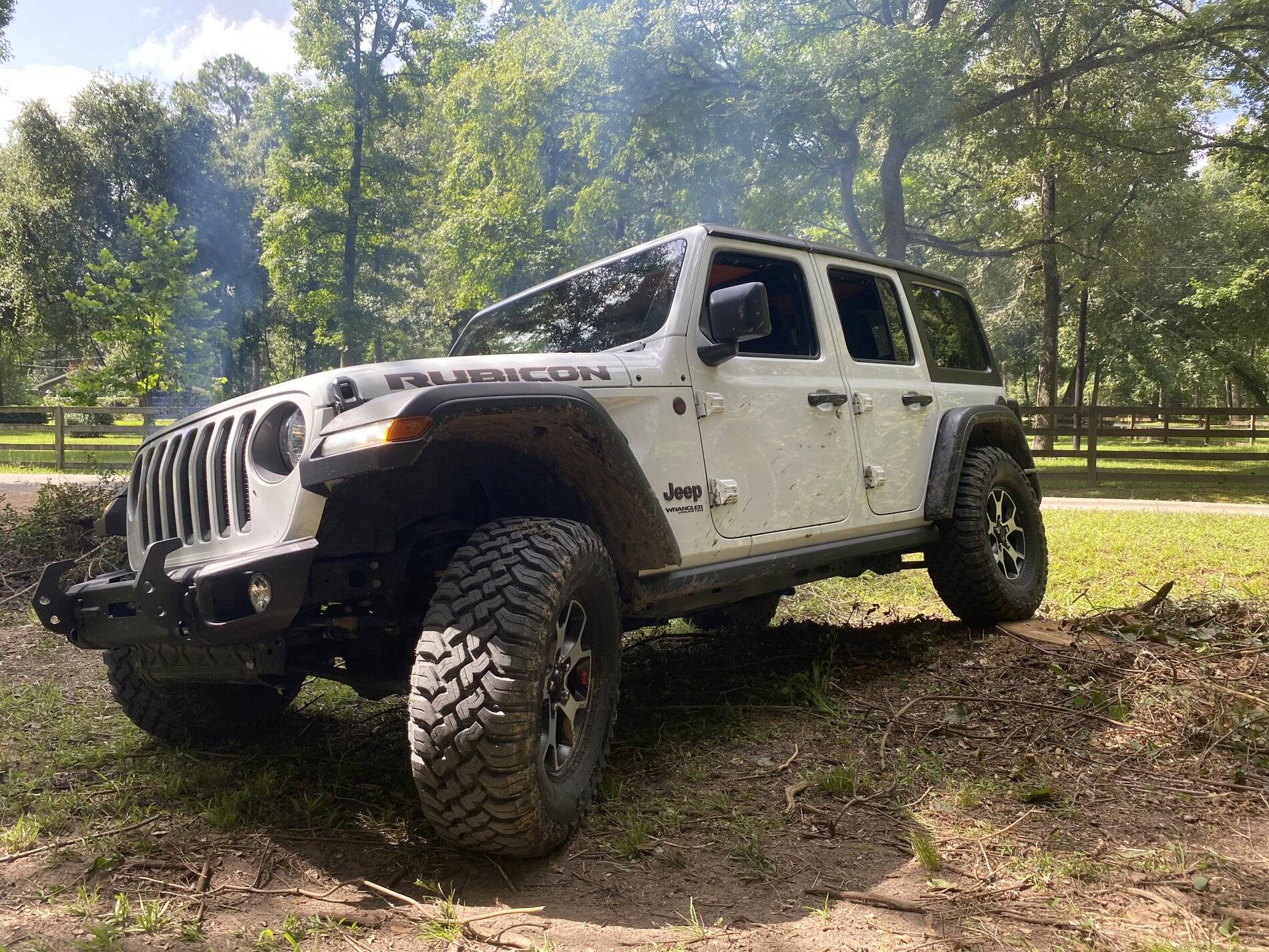 Jeep Wrangler JL Step 1: 35s of course. 835C4901-B912-4AC9-829B-8CB00C49BA5C