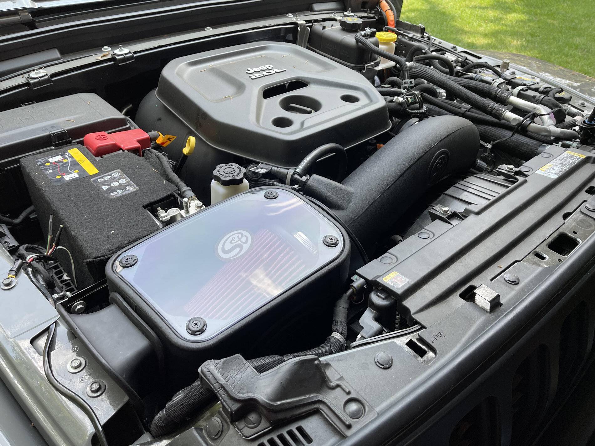 Jeep Wrangler JL CAI with 4xe CAI2