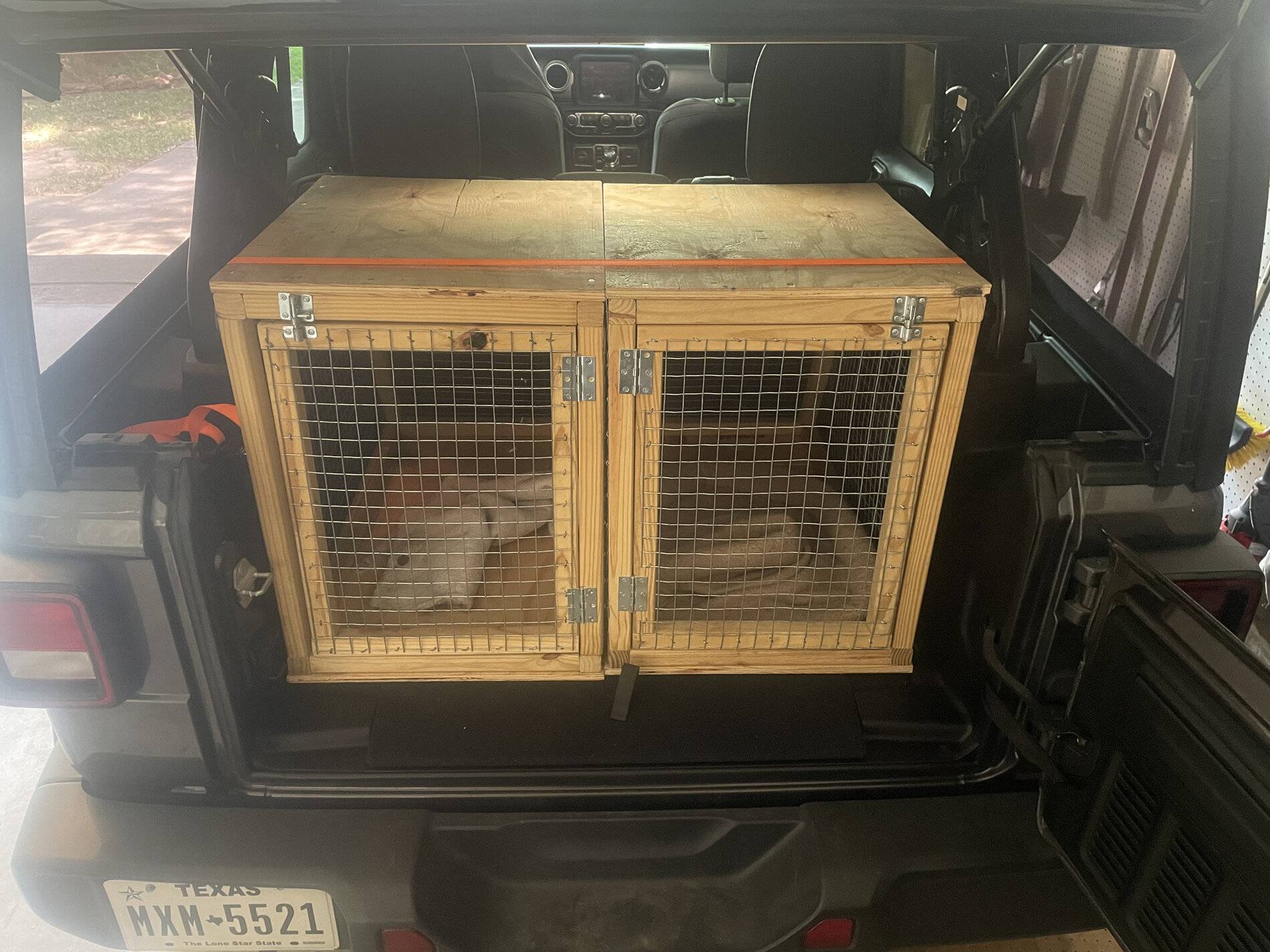 Jeep Wrangler JL Dog Crates - $100 468321EB-72FD-4D64-A576-C4B6F9C505A3
