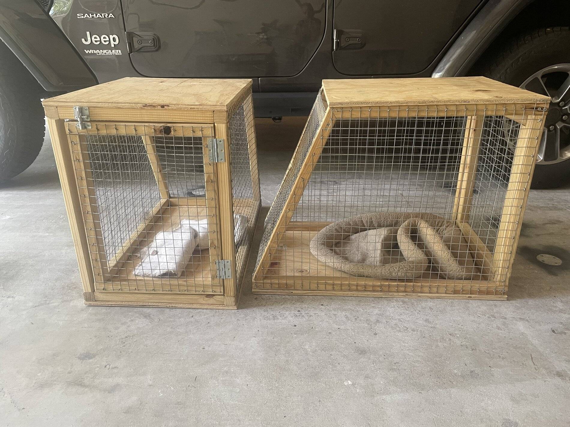 Jeep Wrangler JL Dog Crates - $100 0CCEAC7D-CC44-4C58-8281-8AE3A8EDE16A