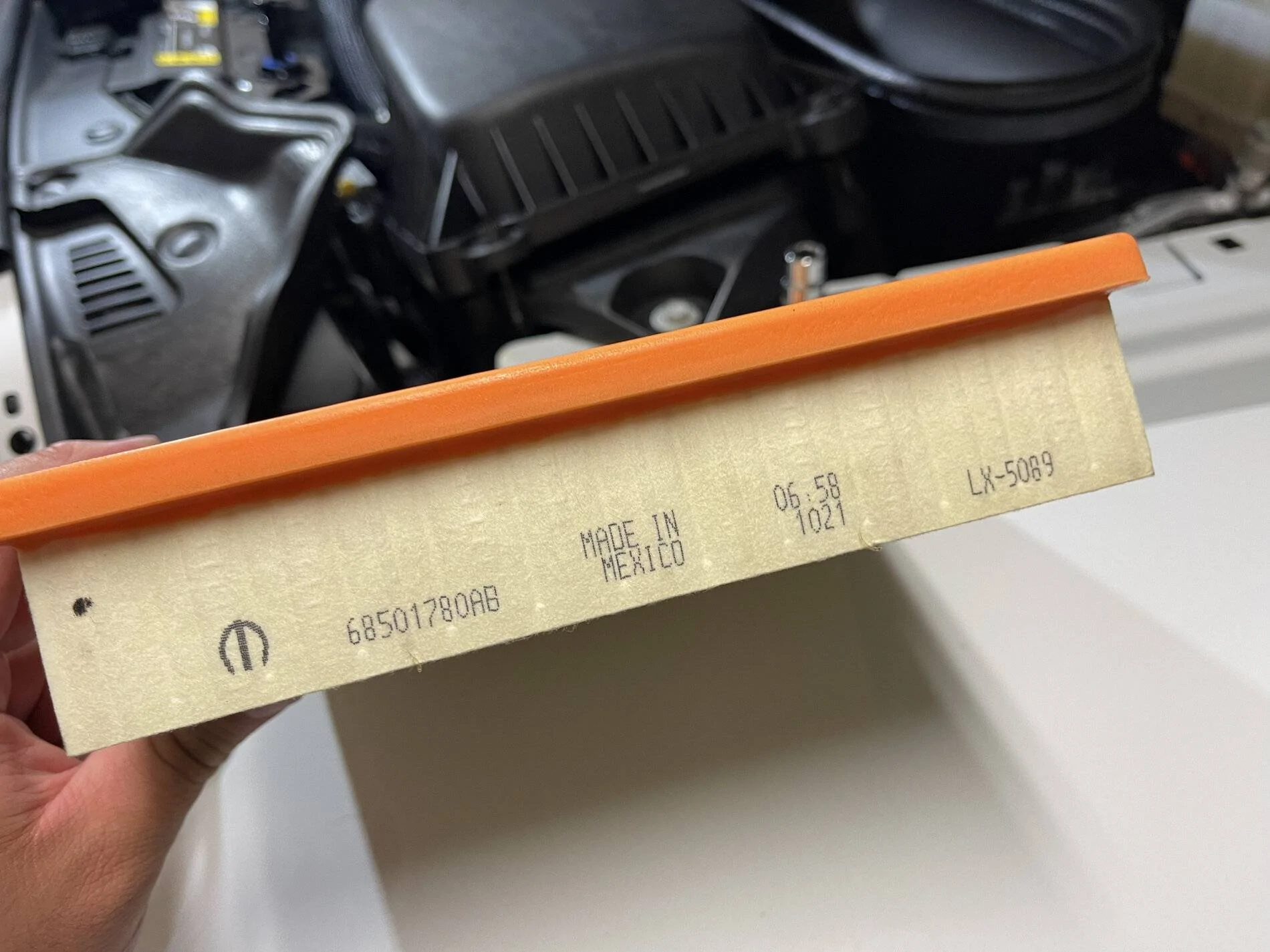 Jeep Wrangler JL Air filter part # 1DADFC00-5A89-4B0A-B2F3-71F740B64BFE