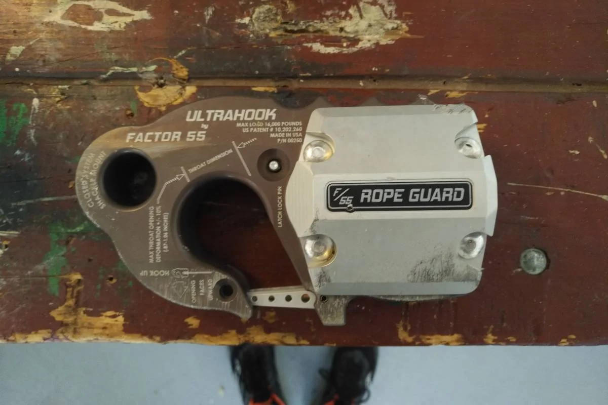 Jeep Wrangler JL Factor 55 Ultra Hook with Rope Guard $200 00d0d_bKoYXkfL6moz_0CI0pO_1200x900