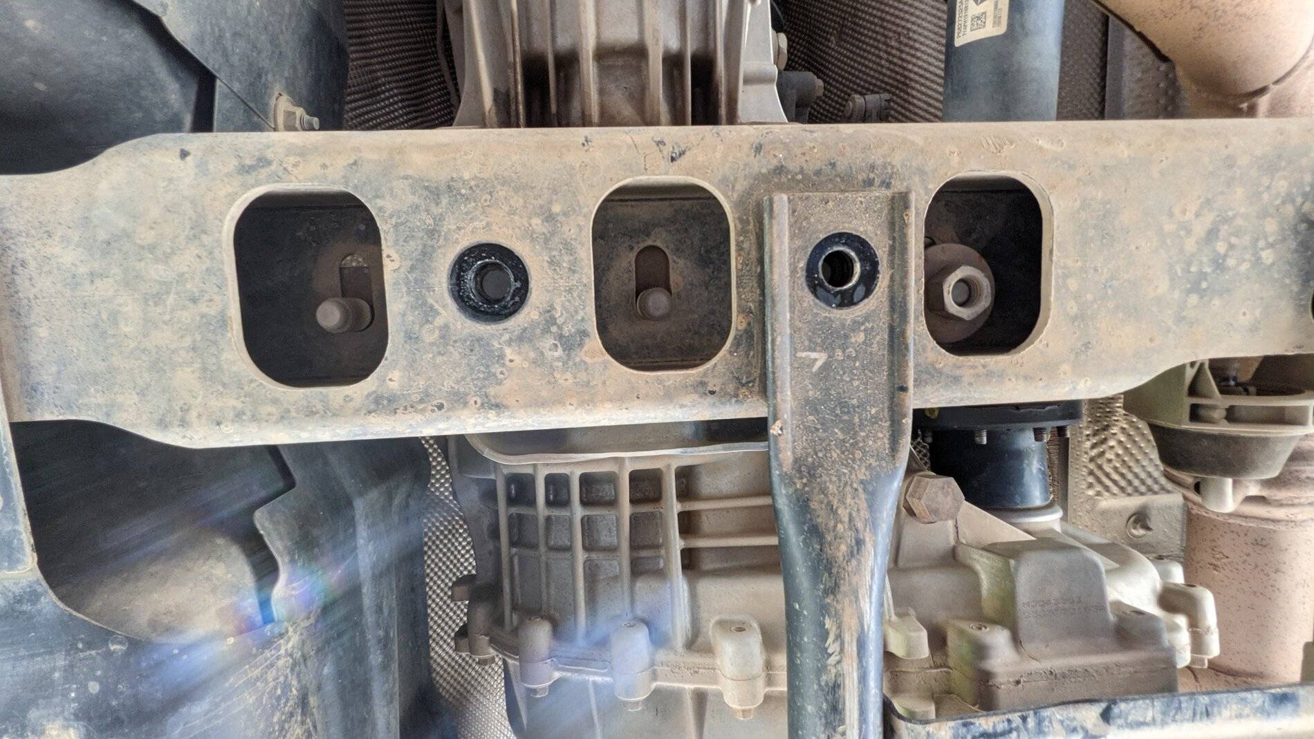 Jeep Wrangler JL Am I missing transmission mount nuts? PXL_20210729_235637594