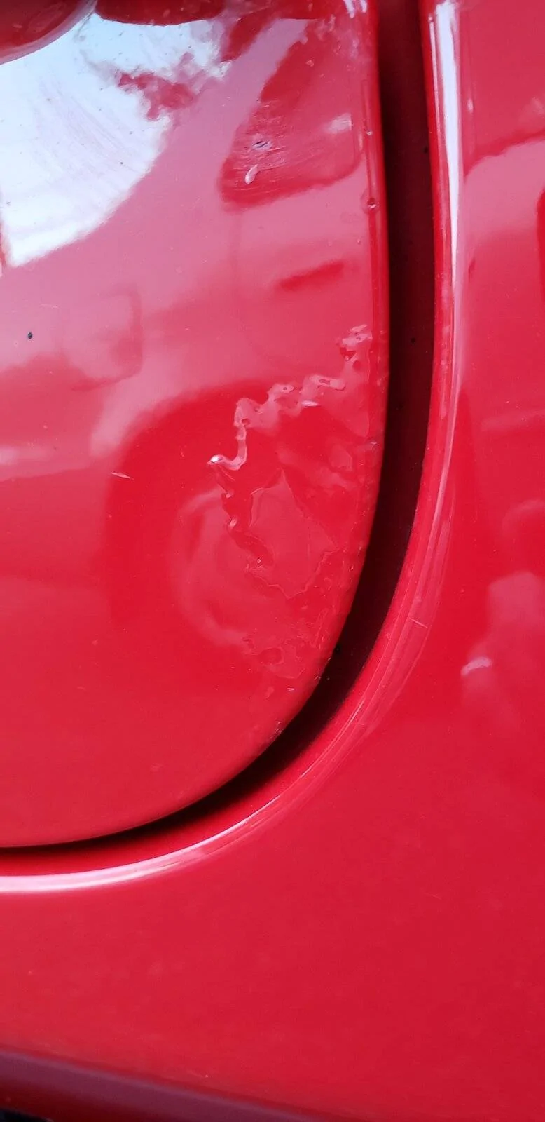 Jeep Wrangler JL Bubbles in Paint at Door Hinges 20210727_202716