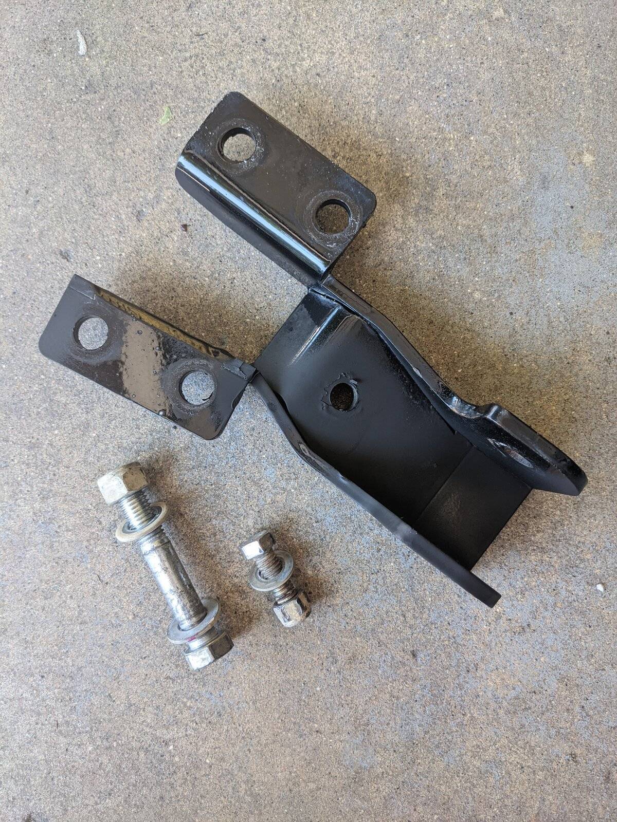 Jeep Wrangler JL Rusty's Front Track Bar Mount Brace PXL_20210730_160103181