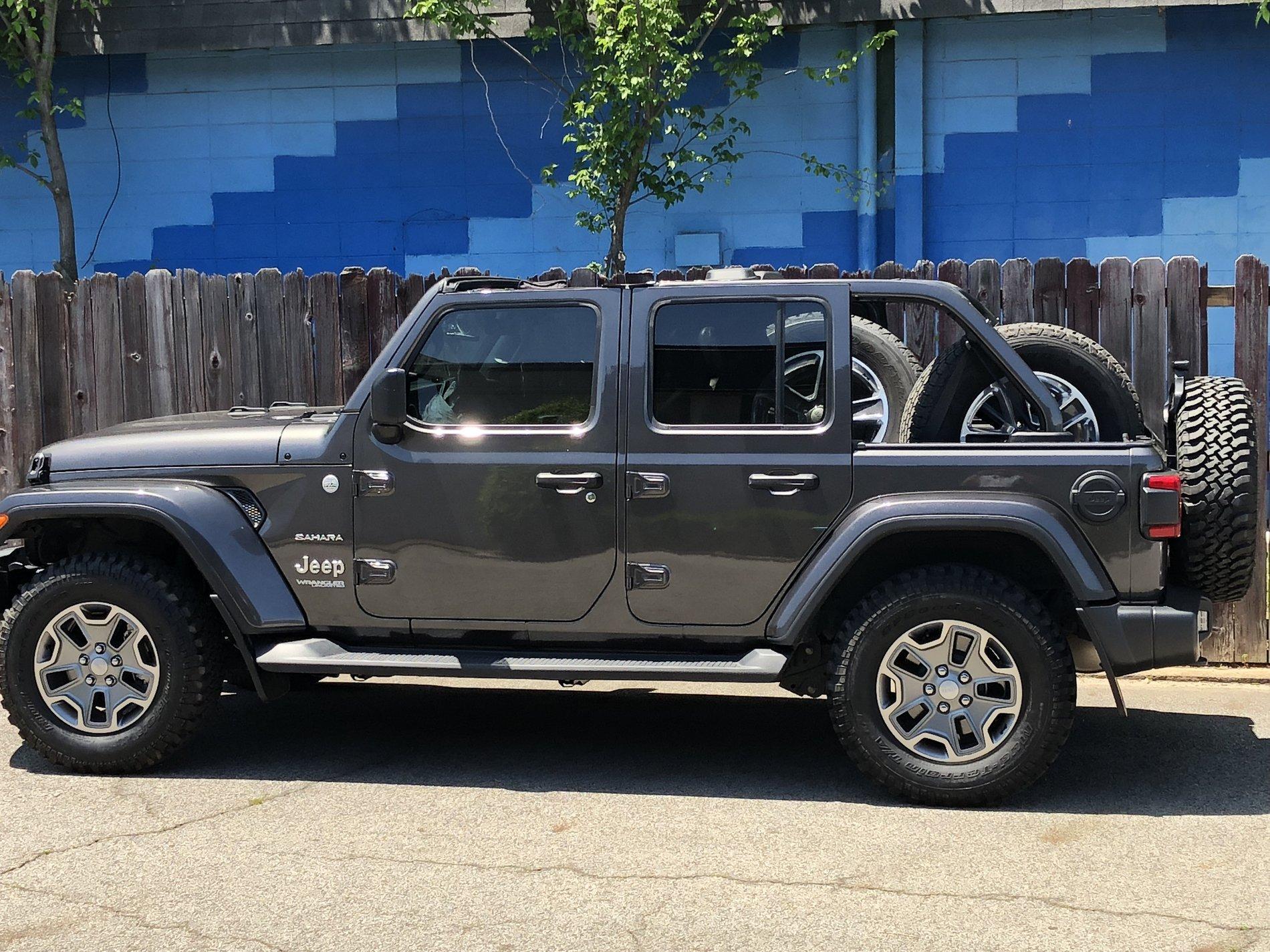 Jeep Wrangler JL Switching out 18" Wheels for 17's...any issues. E9BC9FA3-149A-4DAA-A01F-670BCB6EA178