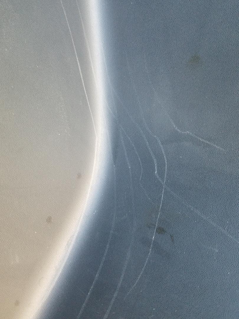 Jeep Wrangler JL Scratched bumper bumper scratches