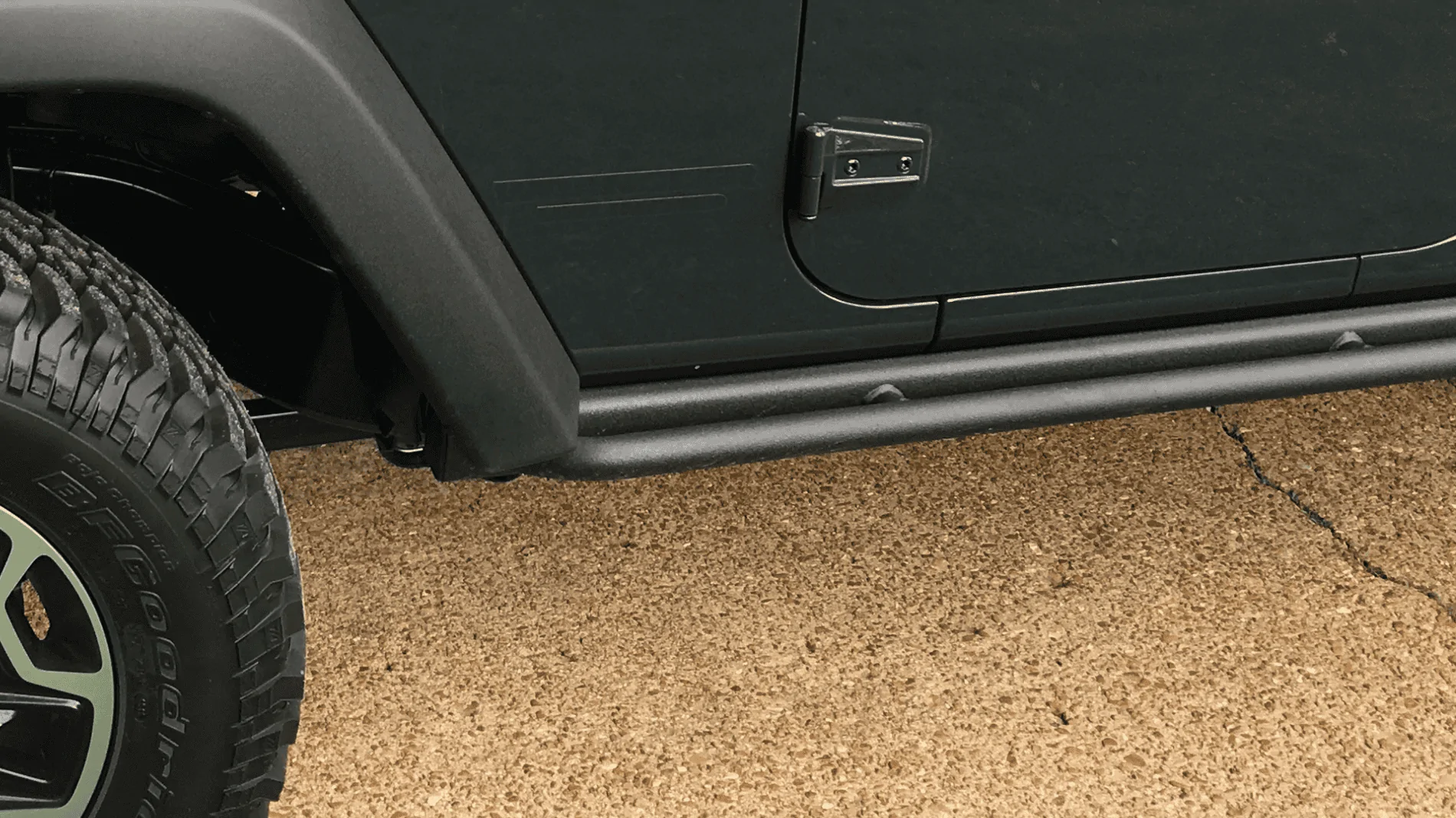 Jeep Wrangler JL Rubicon, Rock Rails + side steps? 90E69CCA-A203-4E13-BDD3-89957CAE7E1B