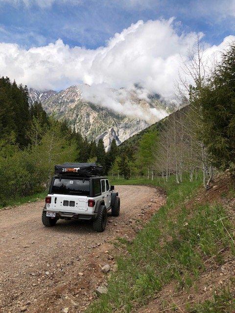 Jeep Wrangler JL Vector Offroad 2018 JLU Bright White Build TENT4