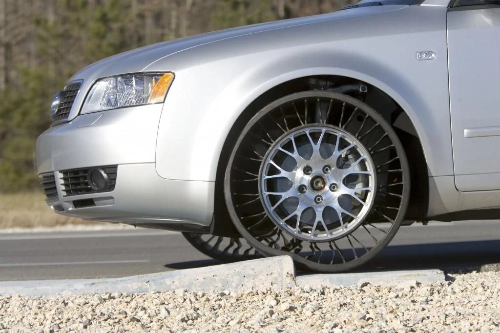 Michelin-Airless-Tires2.webp