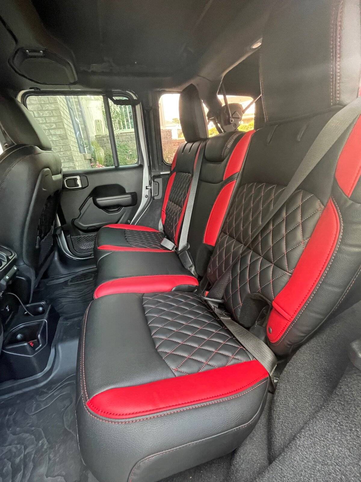 Jeep Wrangler JL Another happy Katzkin customer IMG_3790