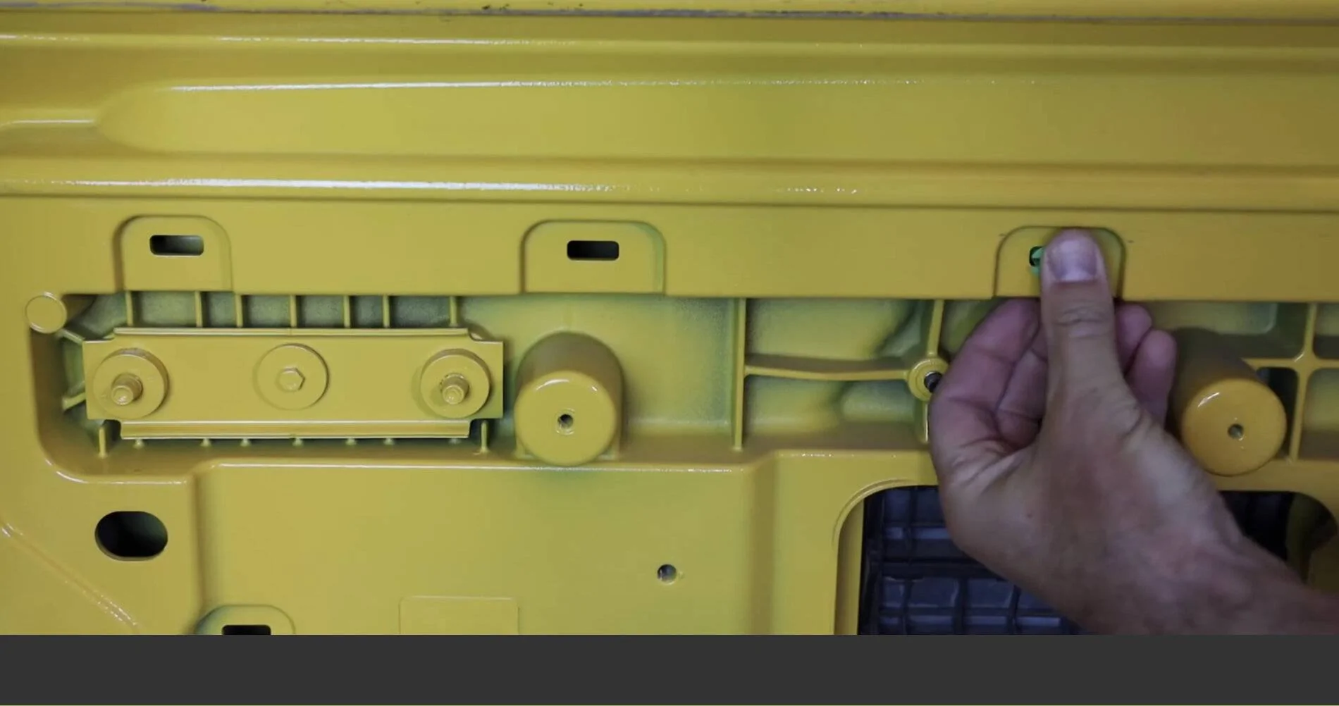 Jeep Wrangler JL Where to find tailgate inner plastic panel part? 3B50087B-9945-4318-A729-F37BAB48D8ED