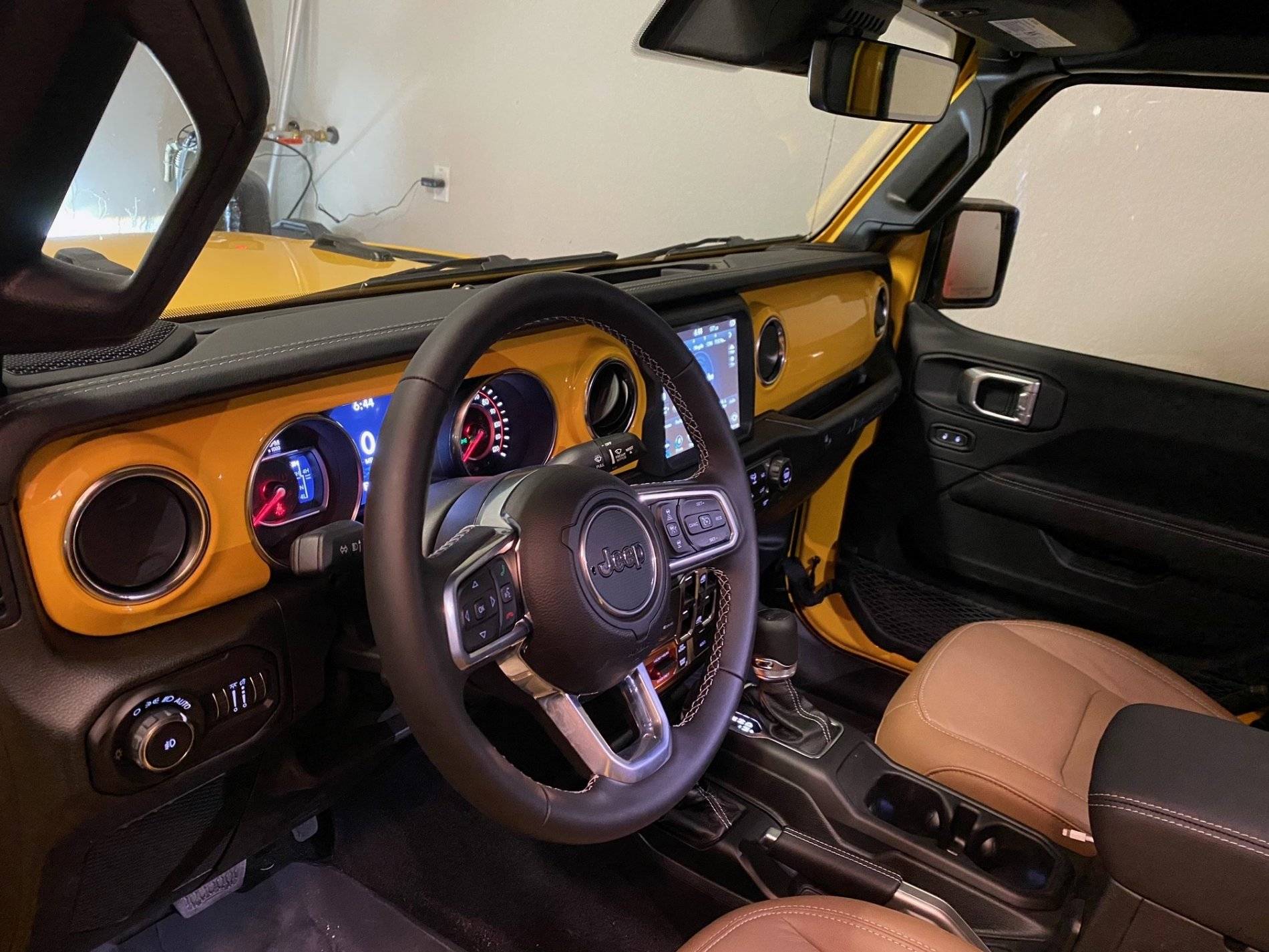 Jeep Wrangler JL Modifying red dash jl-