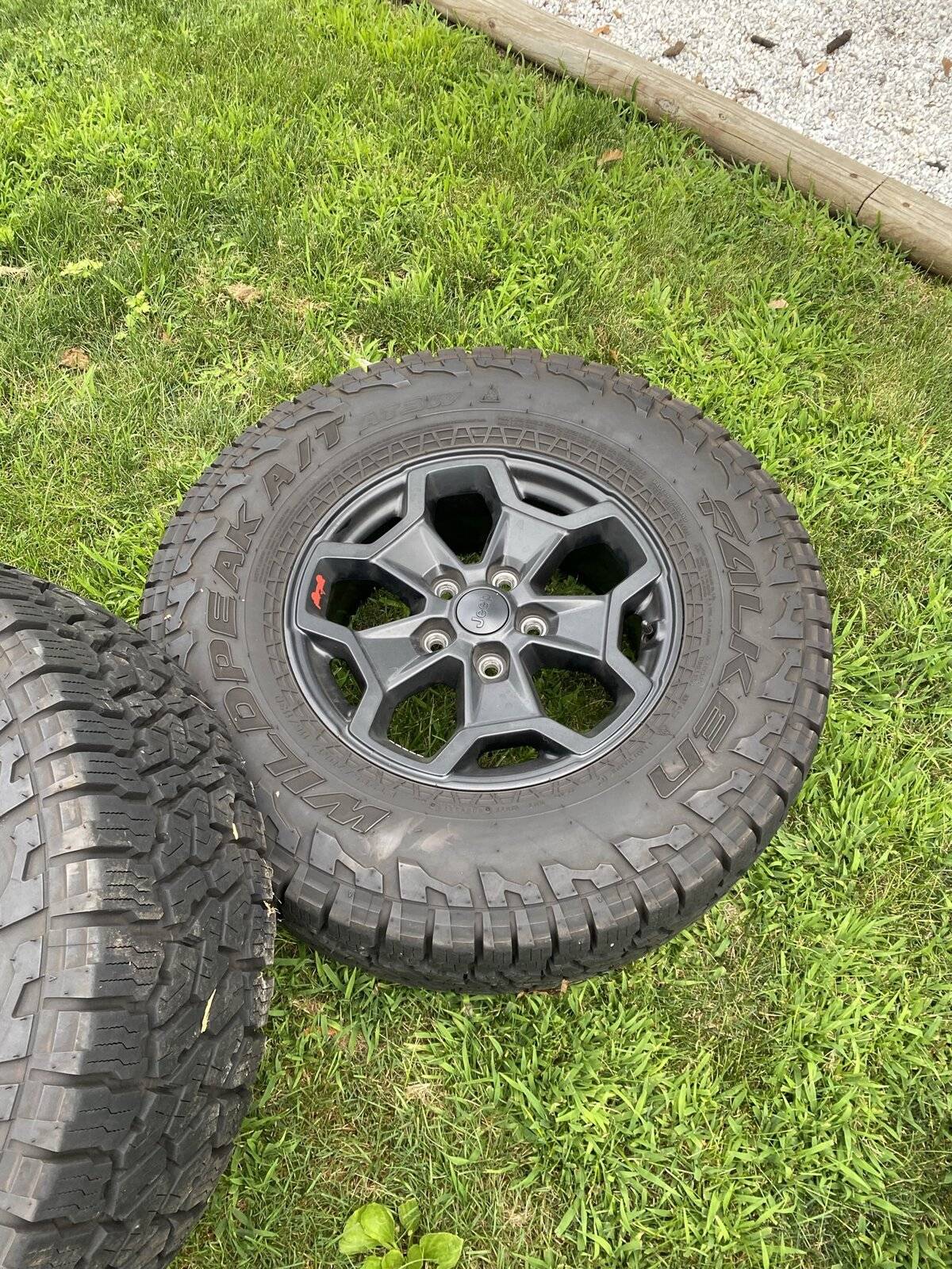 Jeep Wrangler JL JT Launch edition plus TPMS A441F5A6-A983-4DED-B8CC-D6E47051C6F7