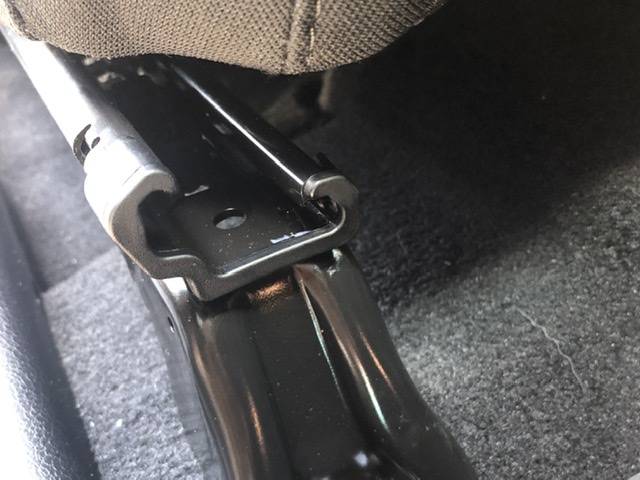 Jeep Wrangler JL Identify the part 73E51B89-7639-463D-BC20-E74F1534EB94