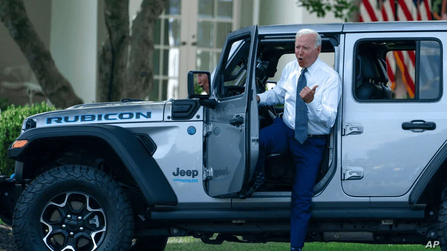 Jeep Wrangler JL POTUS Drives a 4xE 1628268957212