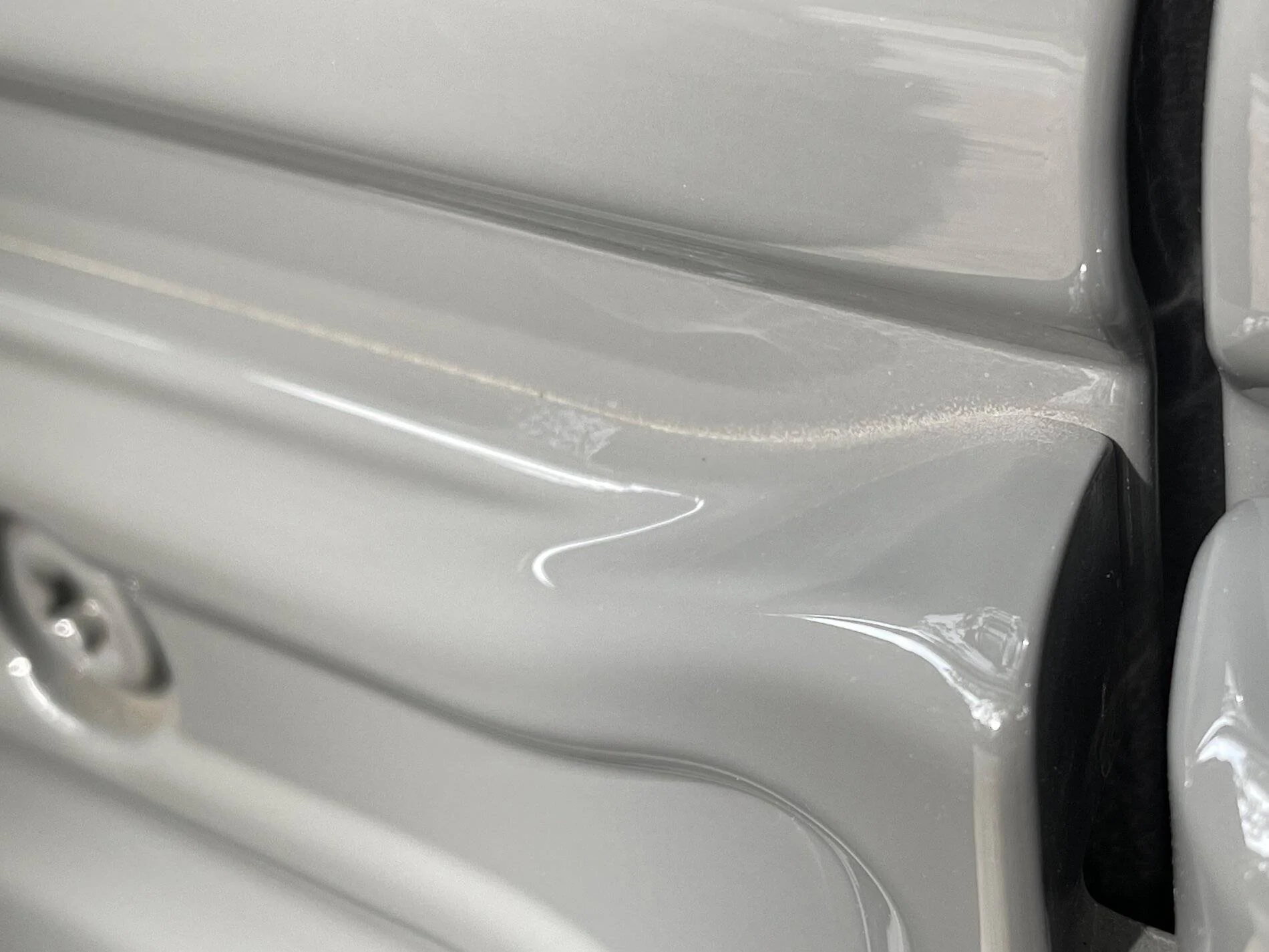 Jeep Wrangler JL Bubbles in Paint at Door Hinges 35812EBD-73CE-461A-94AE-AD228FBBBB93