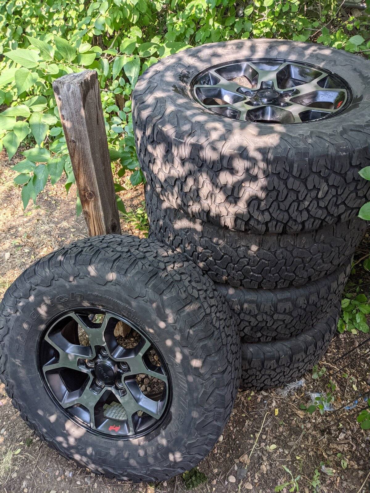 Jeep Wrangler JL $450, BFG KO2 (5) w/ TPMS, balanced. PXL_20210807_154140990