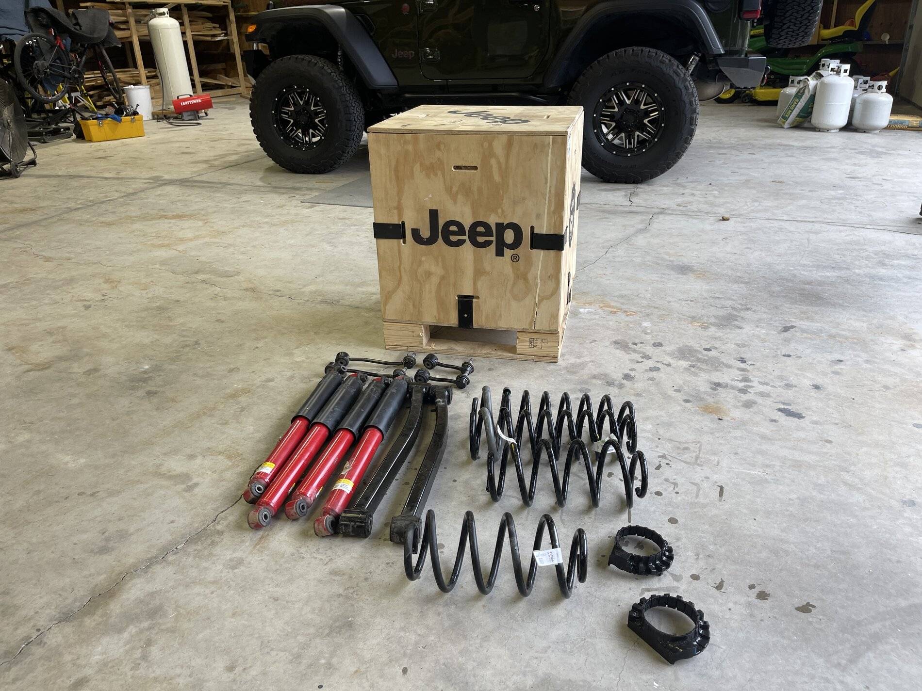 Jeep Wrangler JL Rubicon suspension and cool crate EB00A10D-252C-4957-8765-A6D56CDED274