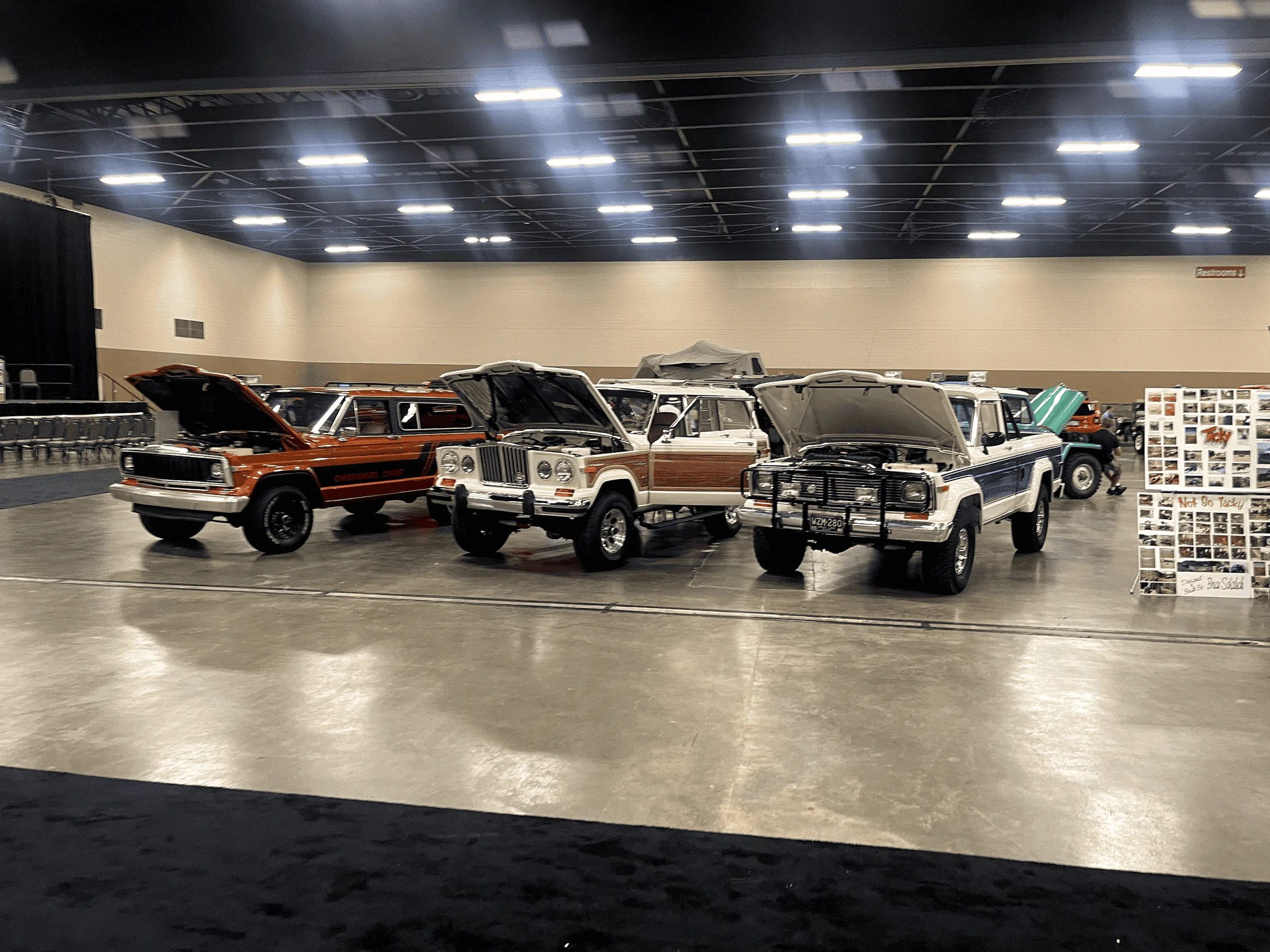 Jeep Wrangler JL Jeeps From the Toledo Jeep Fest. 1628503931322