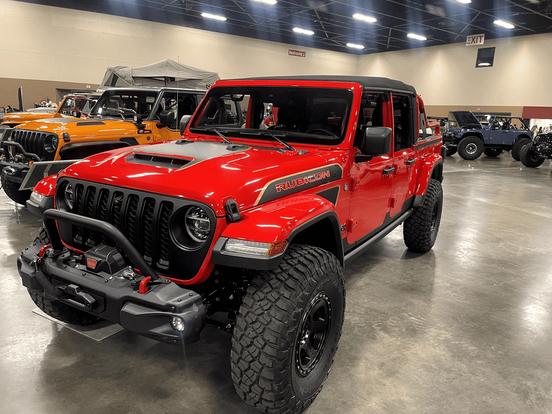 Jeep Wrangler JL Jeeps From the Toledo Jeep Fest. 1628504011251