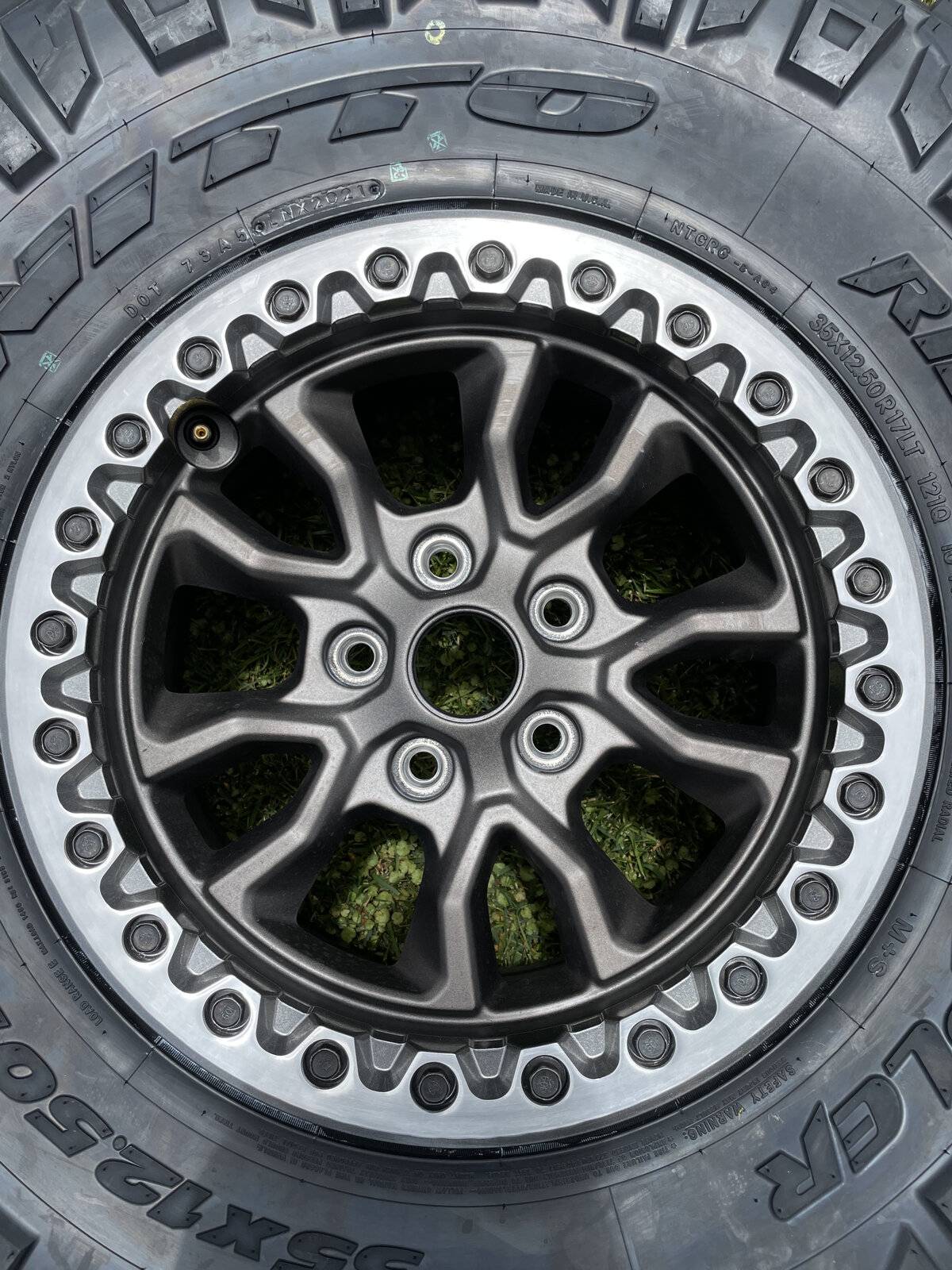 Jeep Wrangler JL 392 Mopar beadlock wheel tire compatibility. IMG_1620