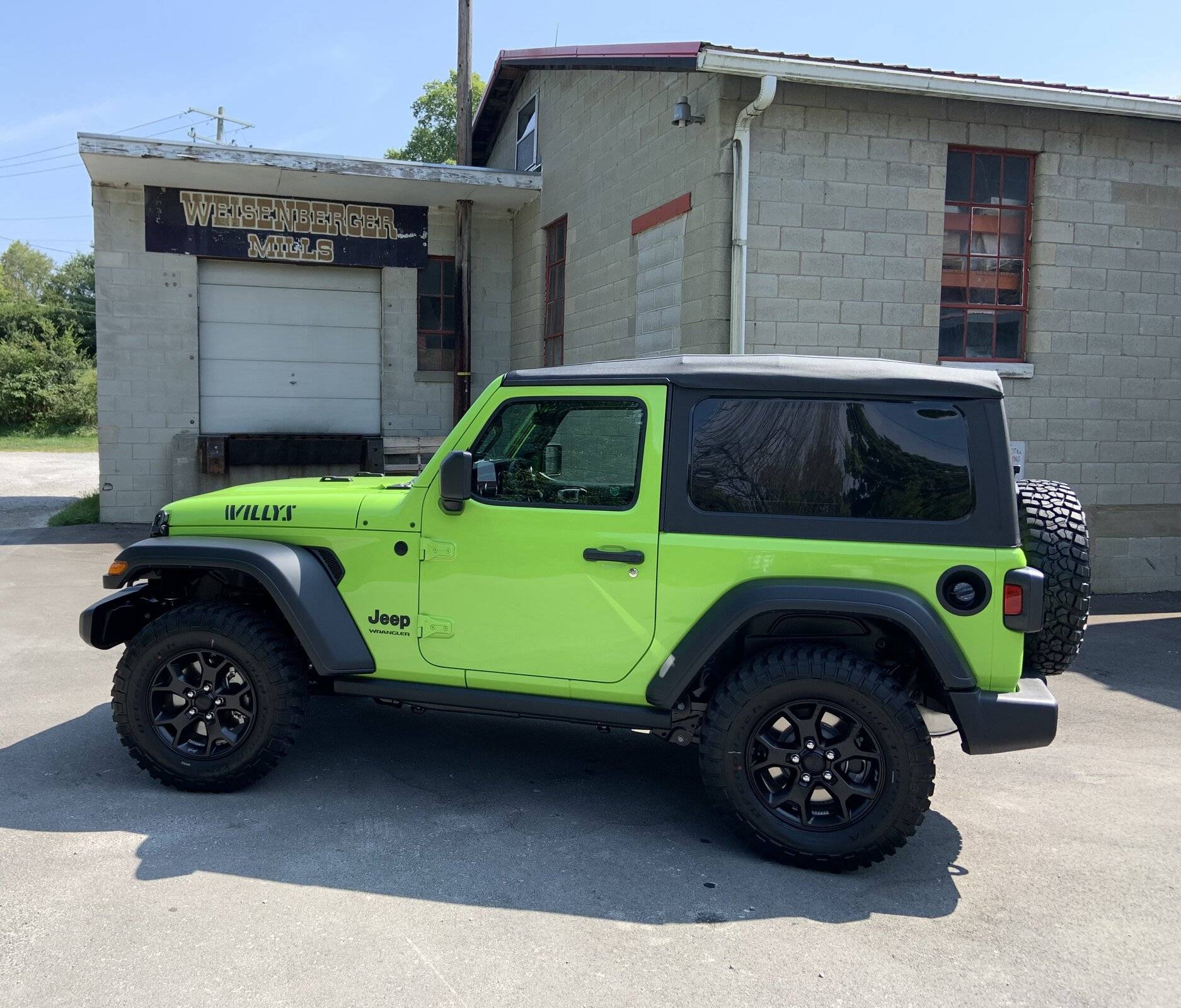Jeep Wrangler JL 2 Door Love ECFE0C8D-1DD3-4270-953E-A91E5F333B4D