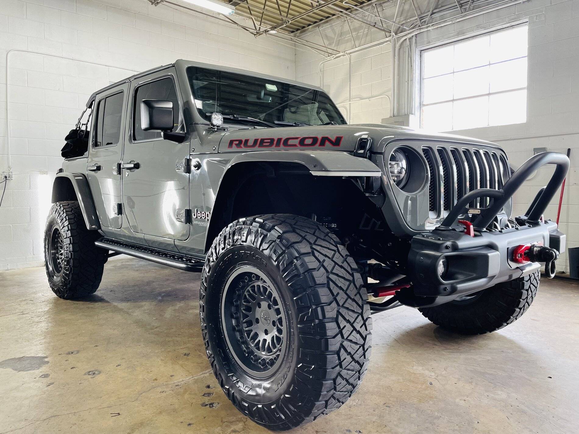 Jeep Wrangler JL WTB Mopar steel front bumper C2E2C5D1-05C3-4F5D-AAA8-26BD143CD0D9