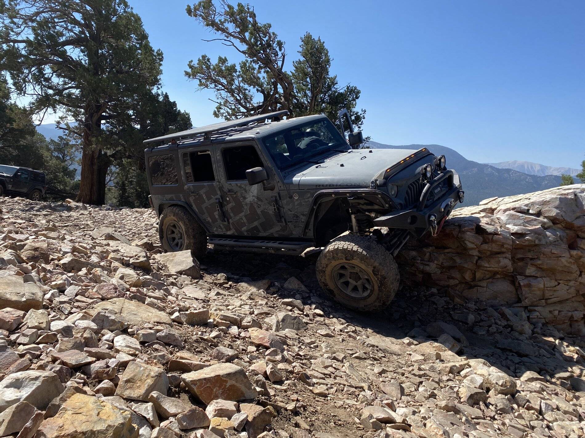 Jeep Wrangler JL Big Bear offroading 550EFFEE-4F51-4525-BCED-DC6107424110