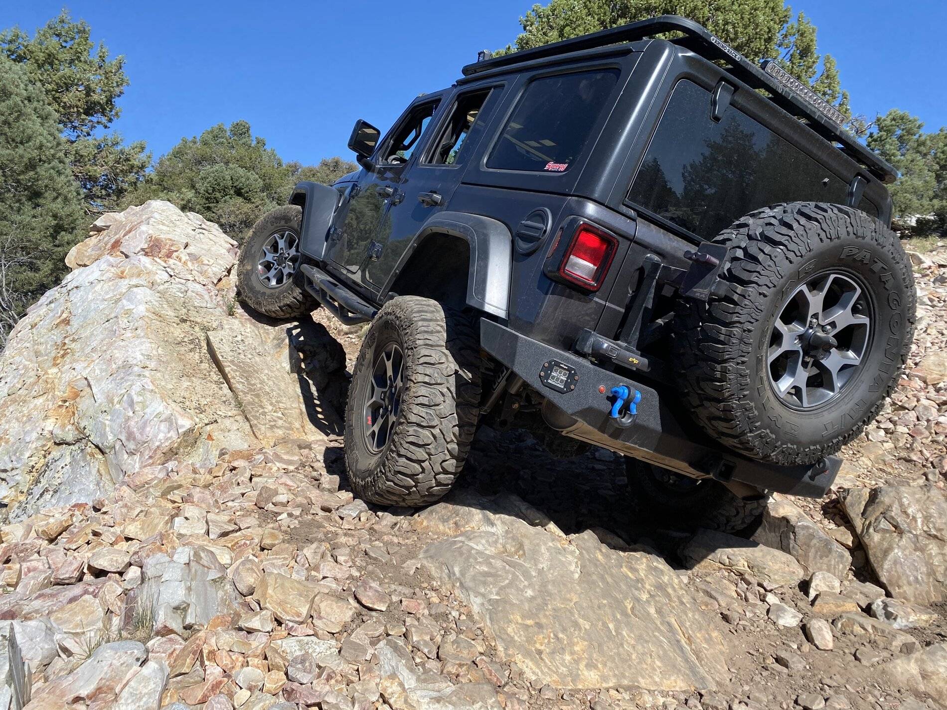 Jeep Wrangler JL Big Bear offroading DC68C4AA-3BA7-4833-BAA0-15F20F635D38