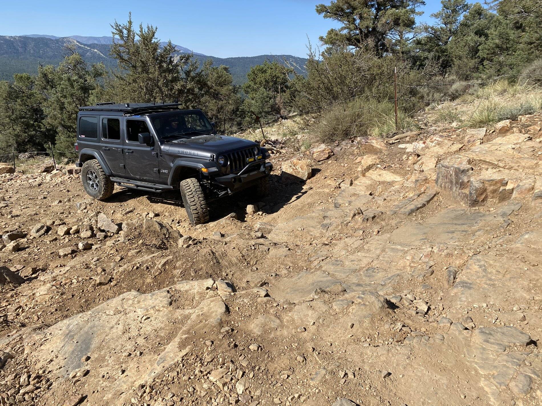 Jeep Wrangler JL Big Bear offroading 2FF0712E-C5F6-47C0-8CF1-1EBA53E1CAFE