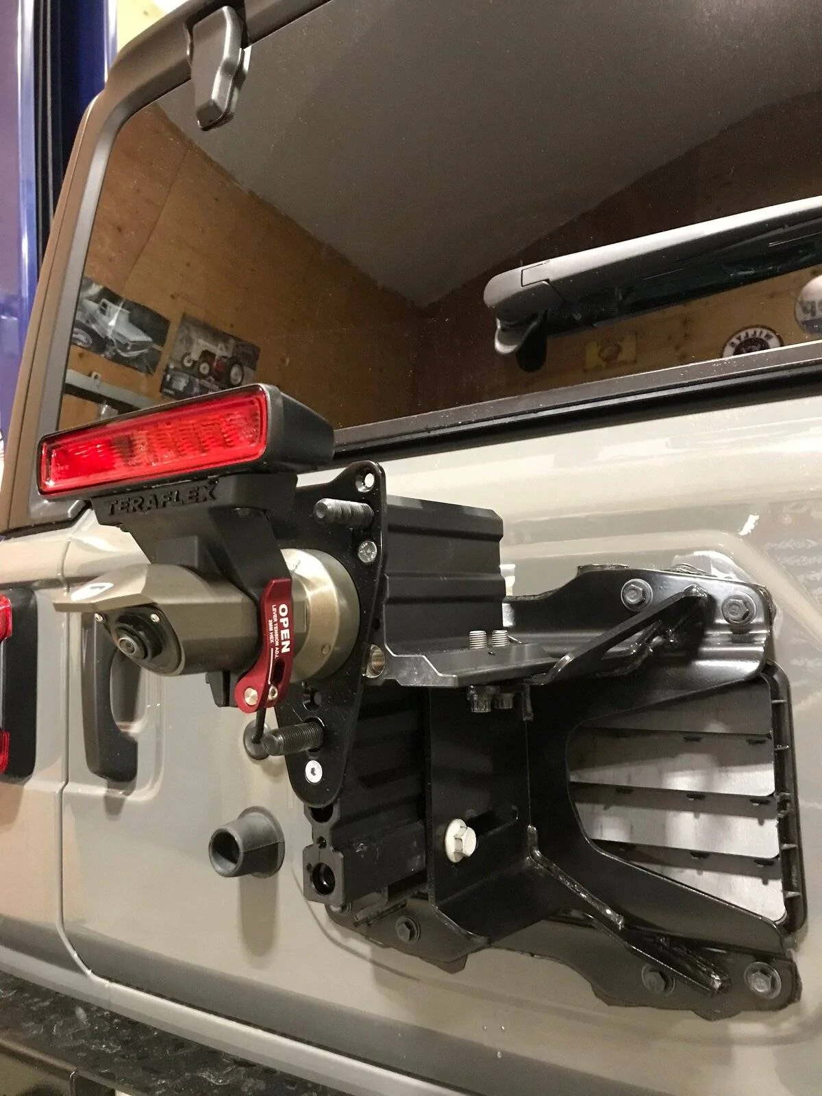 Jeep Wrangler JL Teraflex Alpha Tire Carrier IMG_1623