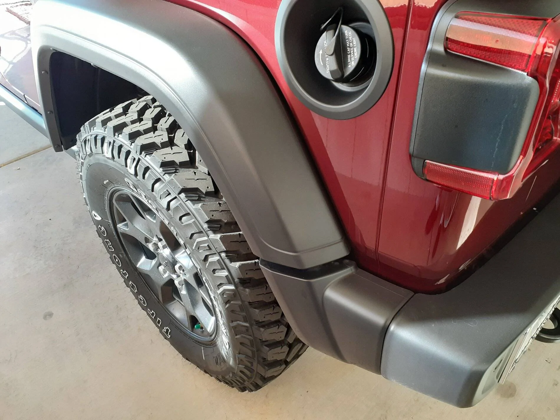Jeep Wrangler JL Beefy Tires 20210208_093115