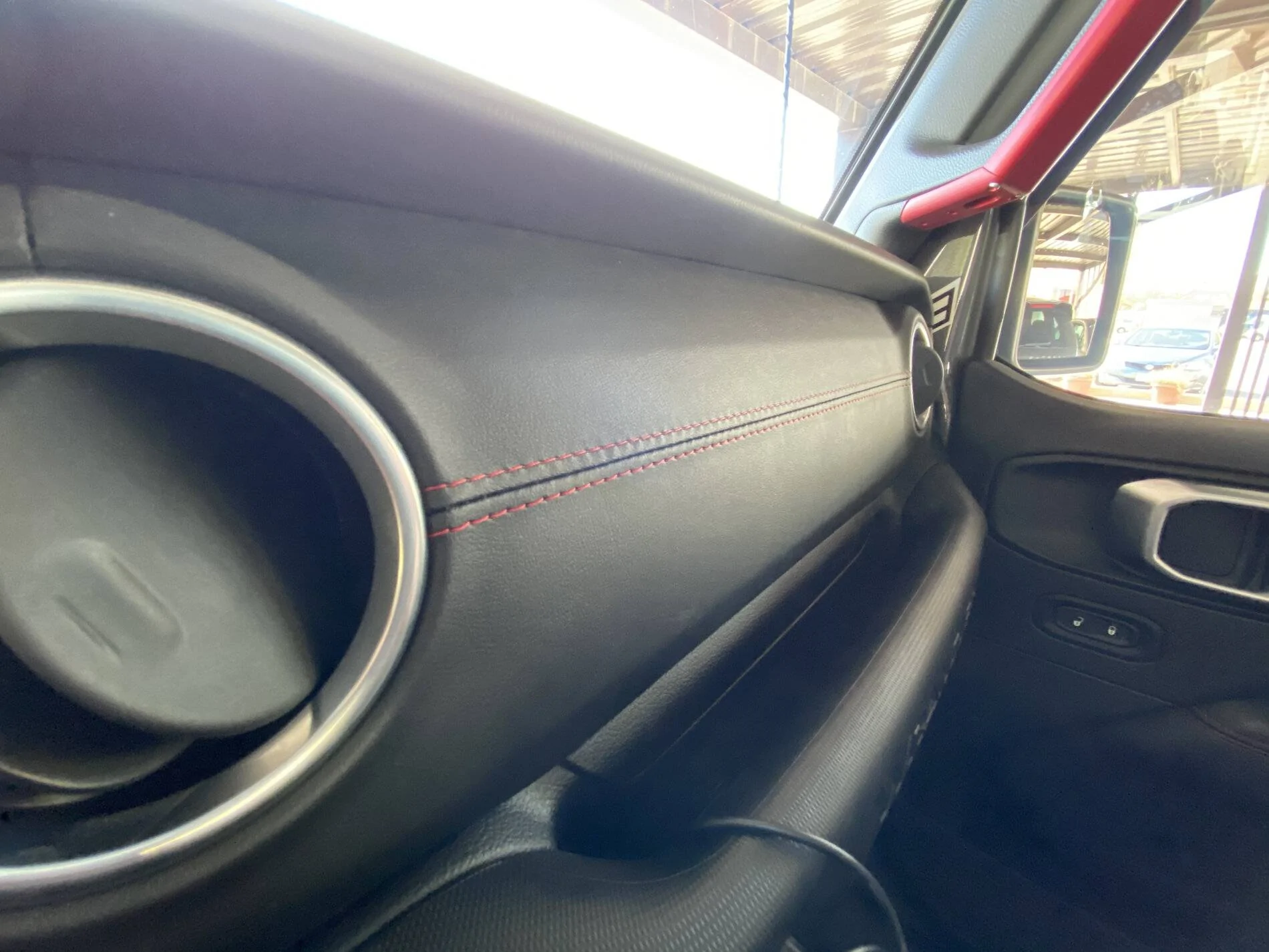Jeep Wrangler JL Modifying red dash IMG_4133