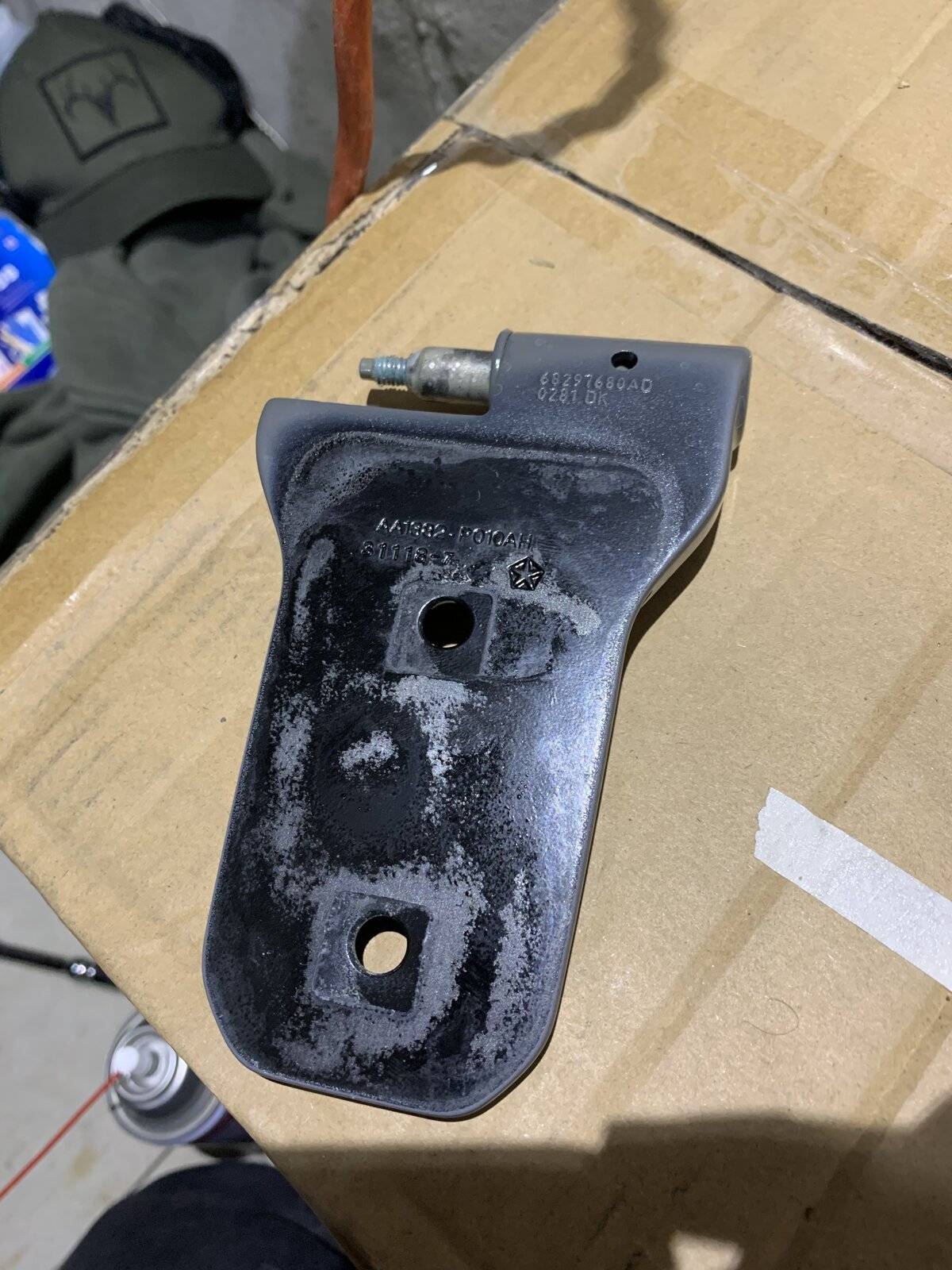 Jeep Wrangler JL Bubbles in Paint at Door Hinges 205247D3-AE93-400F-9ABE-035FC79F75E6
