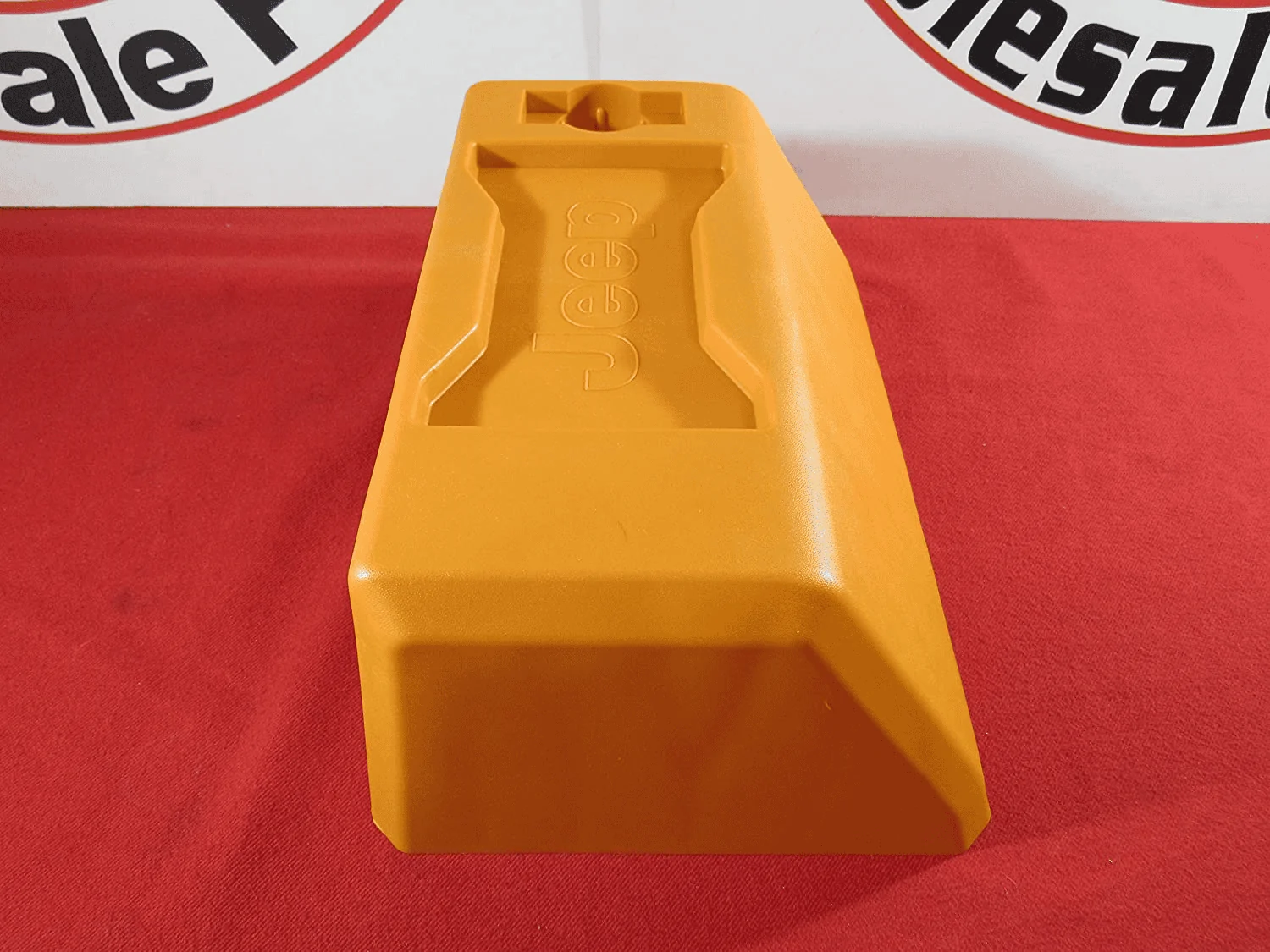 Jeep Wrangler JL Floor jack point for tire rotation? 1629126508056