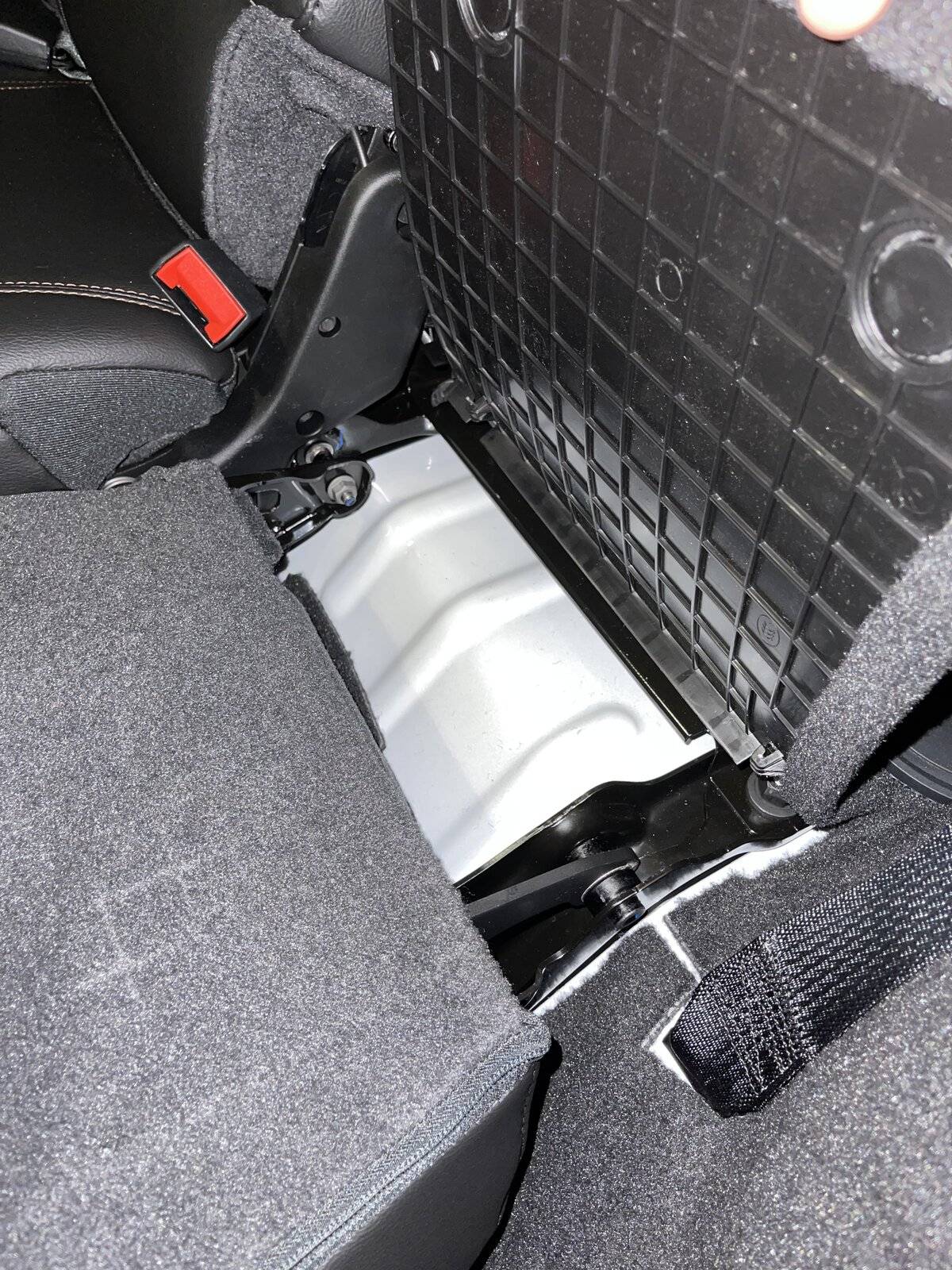 Jeep Wrangler JL WTF? Missing carpet from factory? 145D1D24-17B9-487C-95D1-81C8A6D27C57