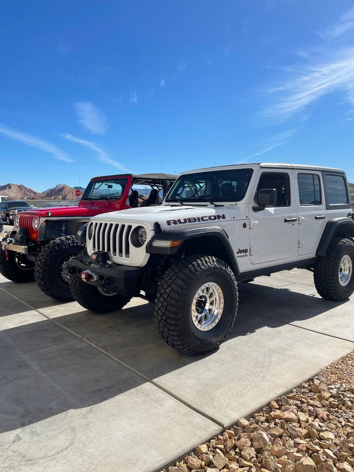Jeep Wrangler JL Hydro-assist necessary for 40s? IMG_0928